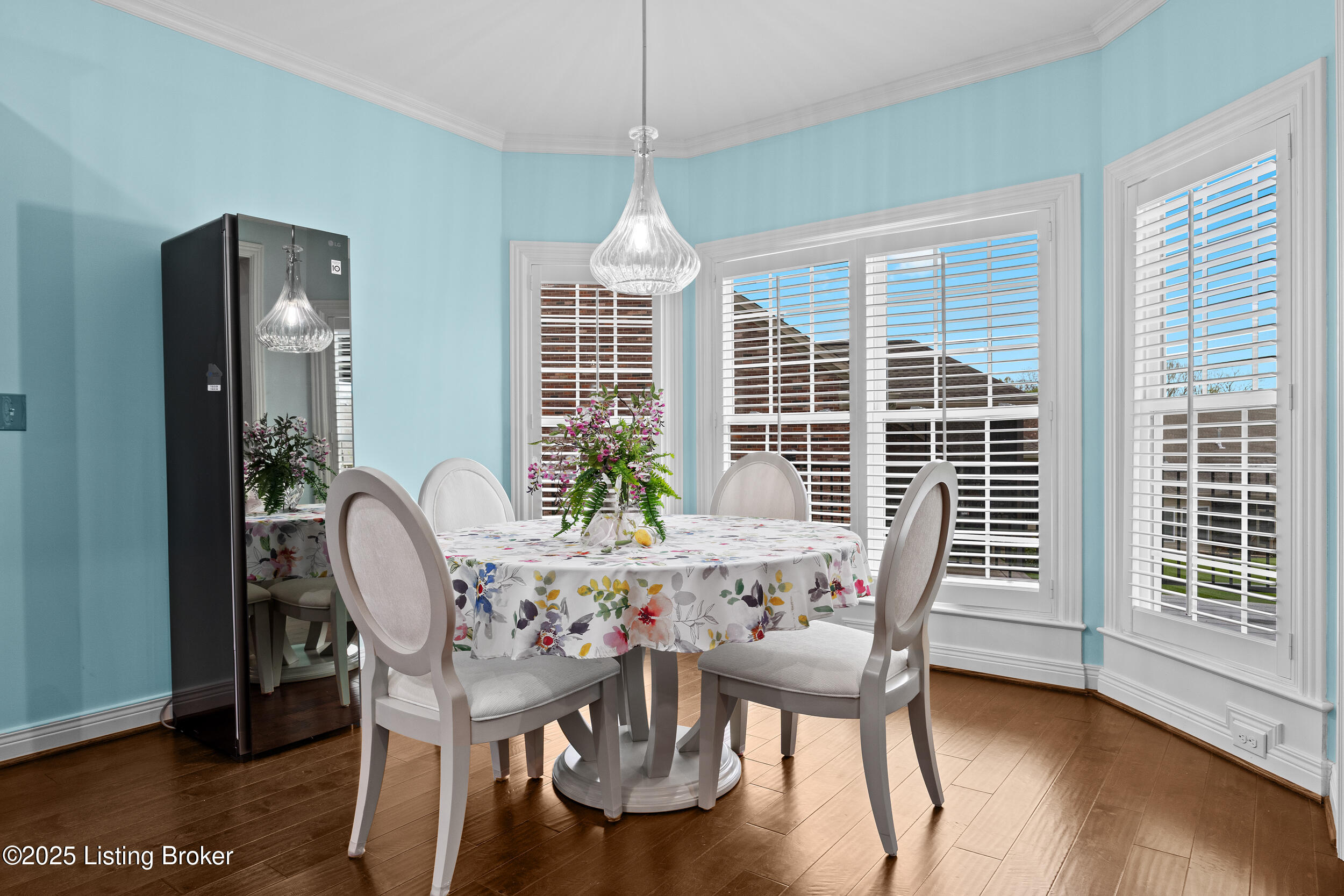 104 Whispering Pines Cir