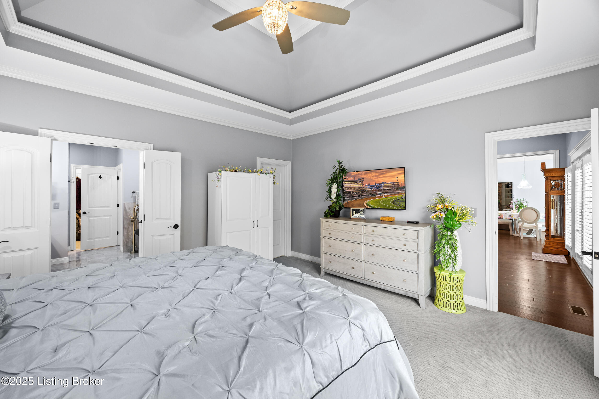 104 Whispering Pines Cir