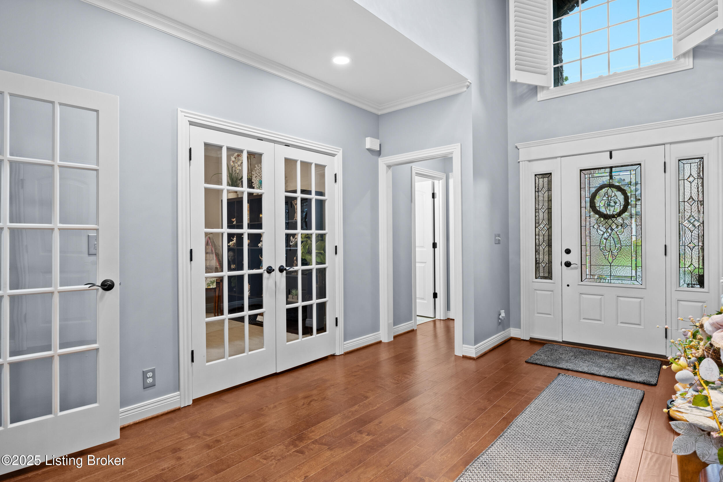 104 Whispering Pines Cir