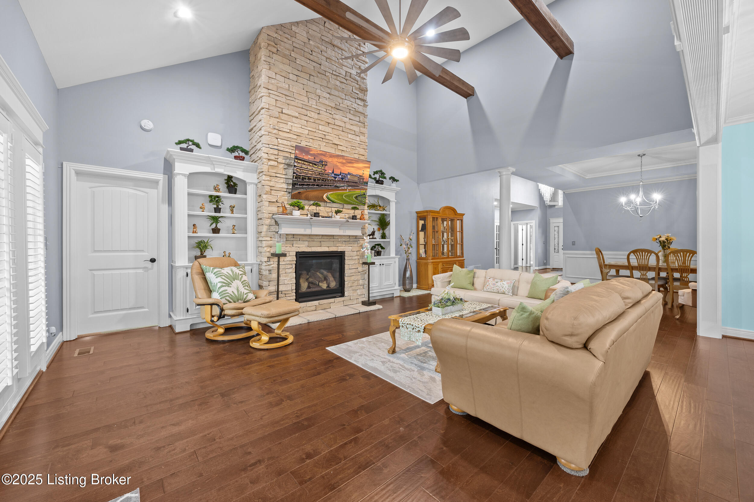 104 Whispering Pines Cir