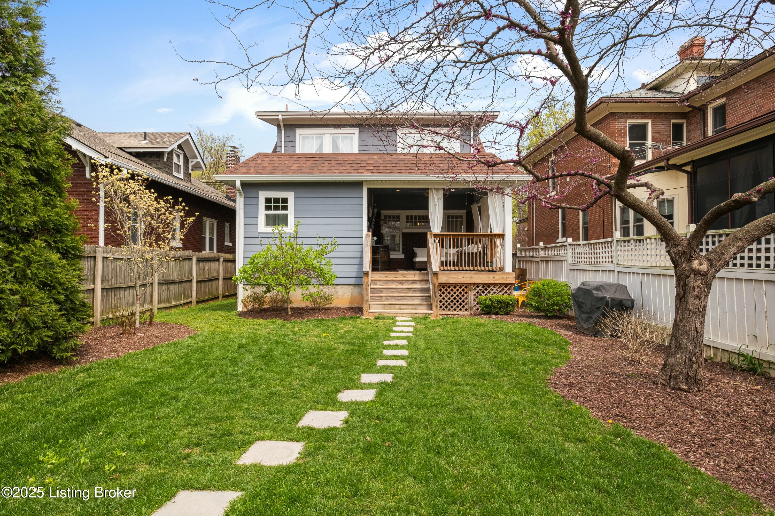 1740 Fernwood Ave