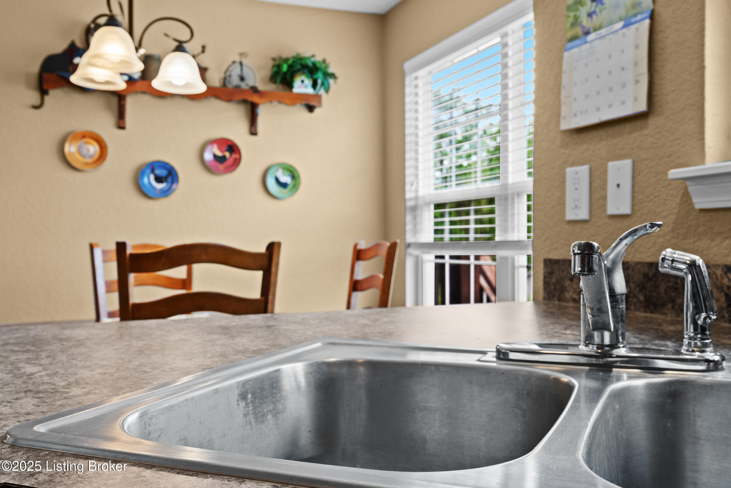 11502 Creek Brook Dr