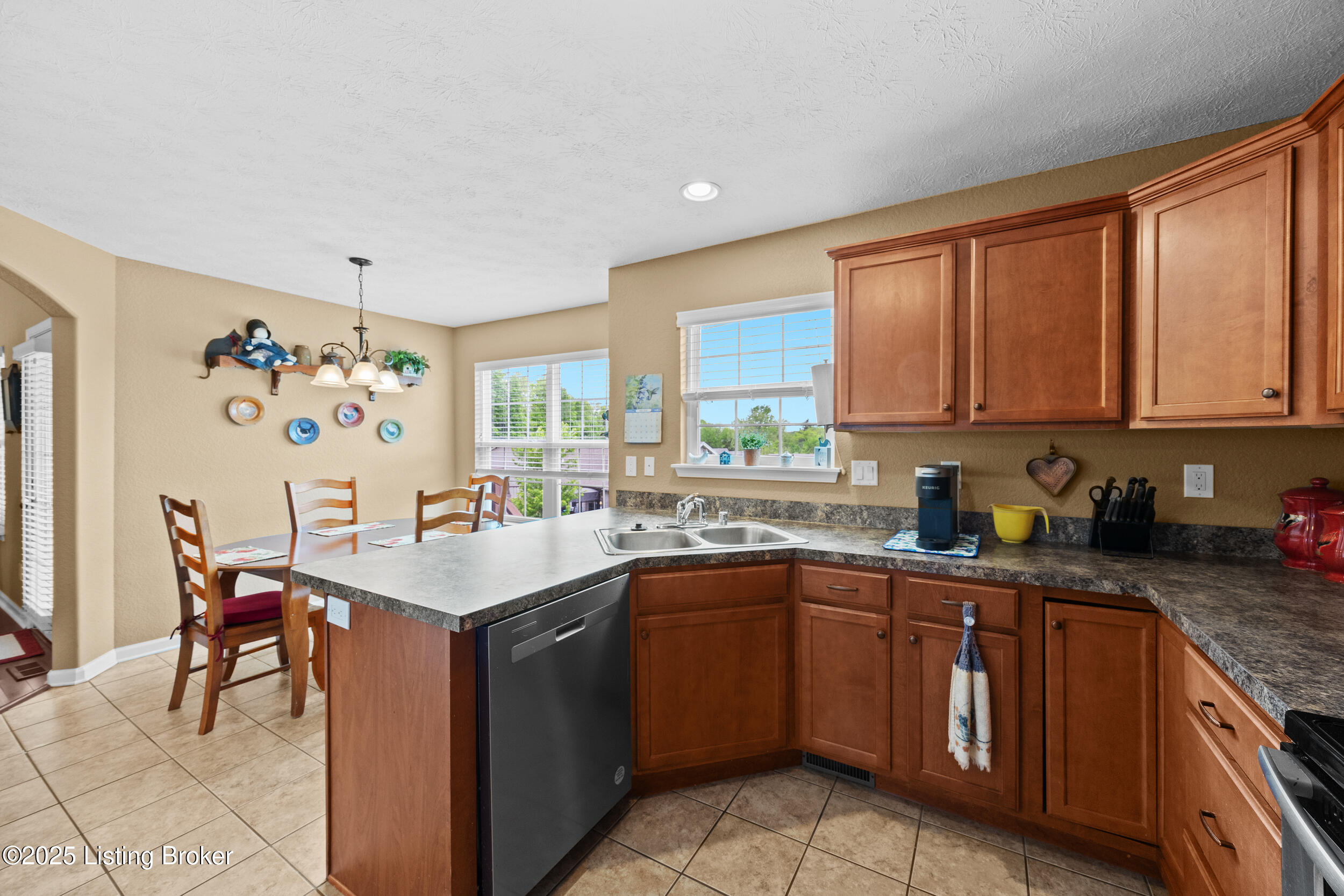 11502 Creek Brook Dr