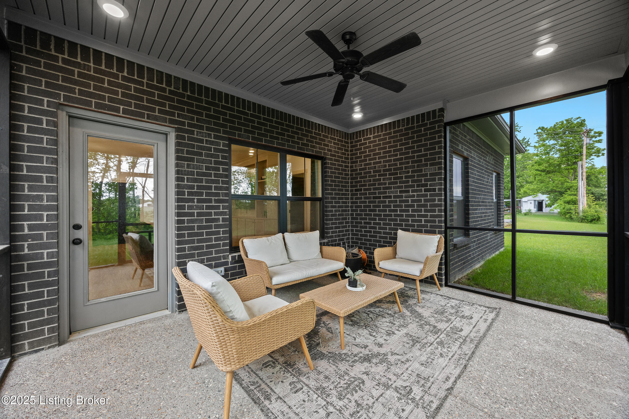 4698 Red Tail Ridge