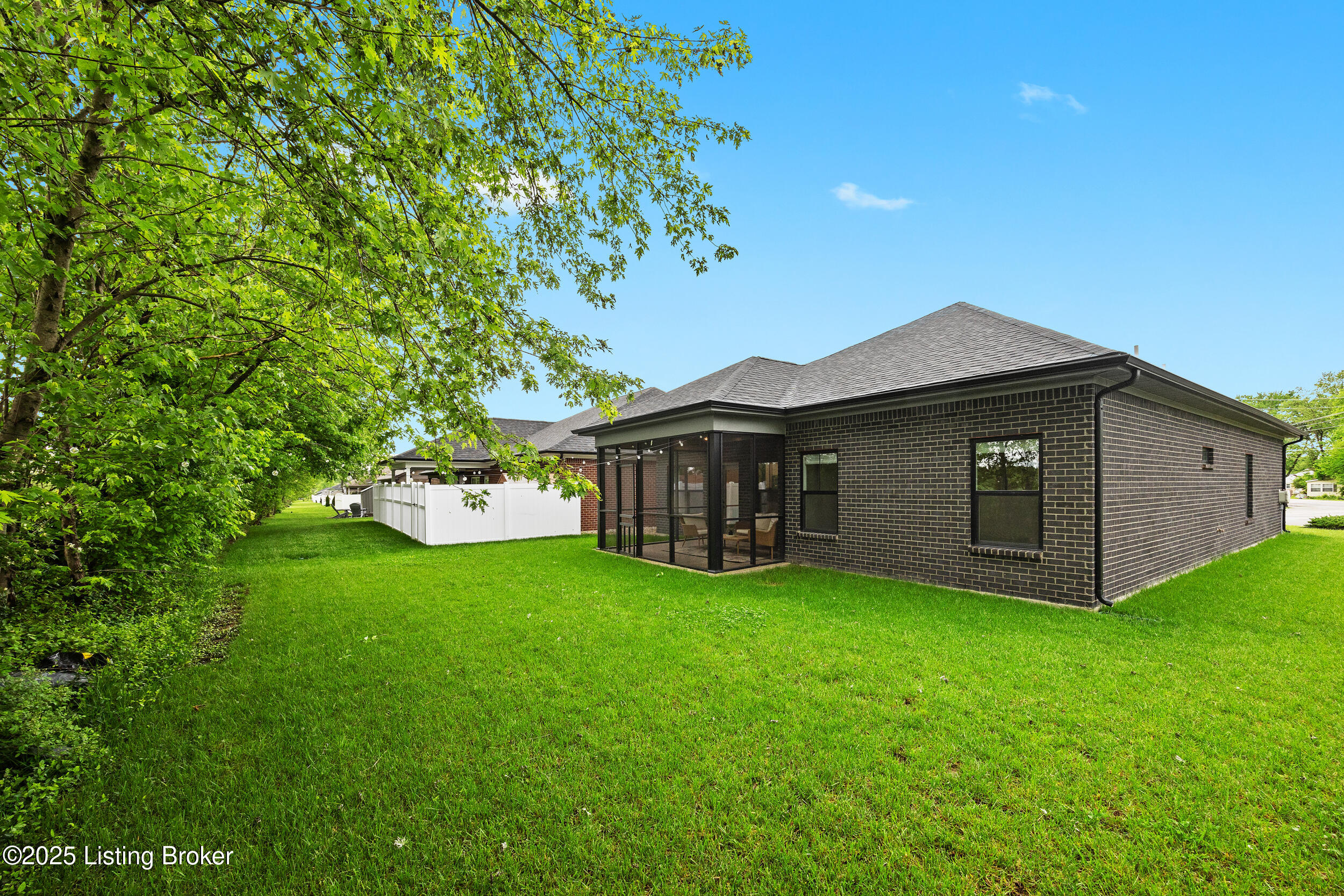 4698 Red Tail Ridge