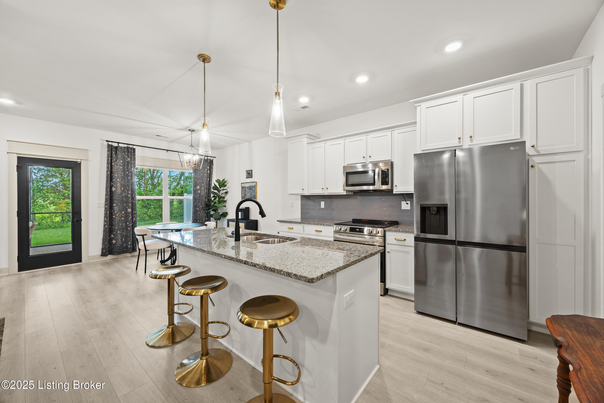 4698 Red Tail Ridge
