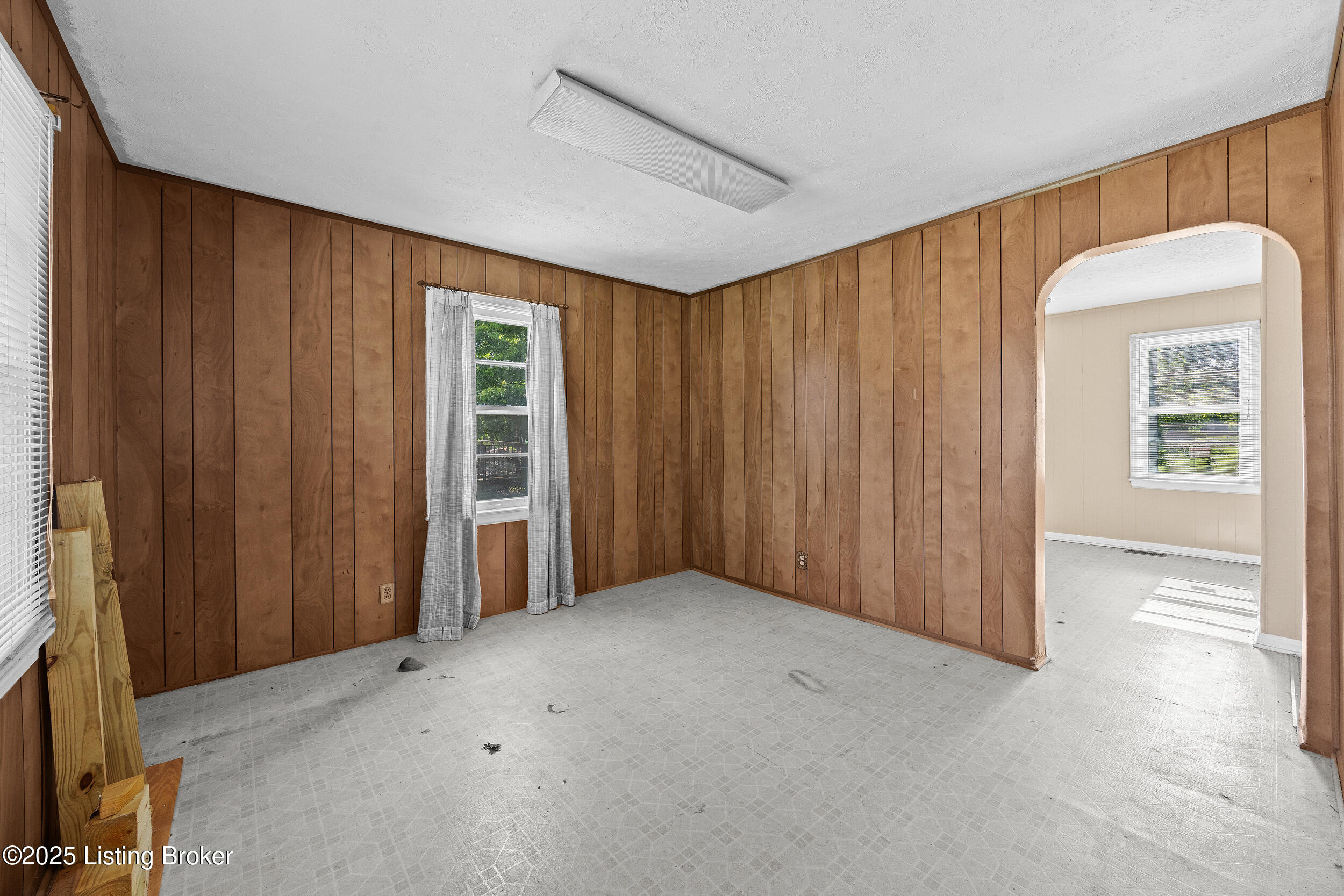8613 Blue Lick Rd
