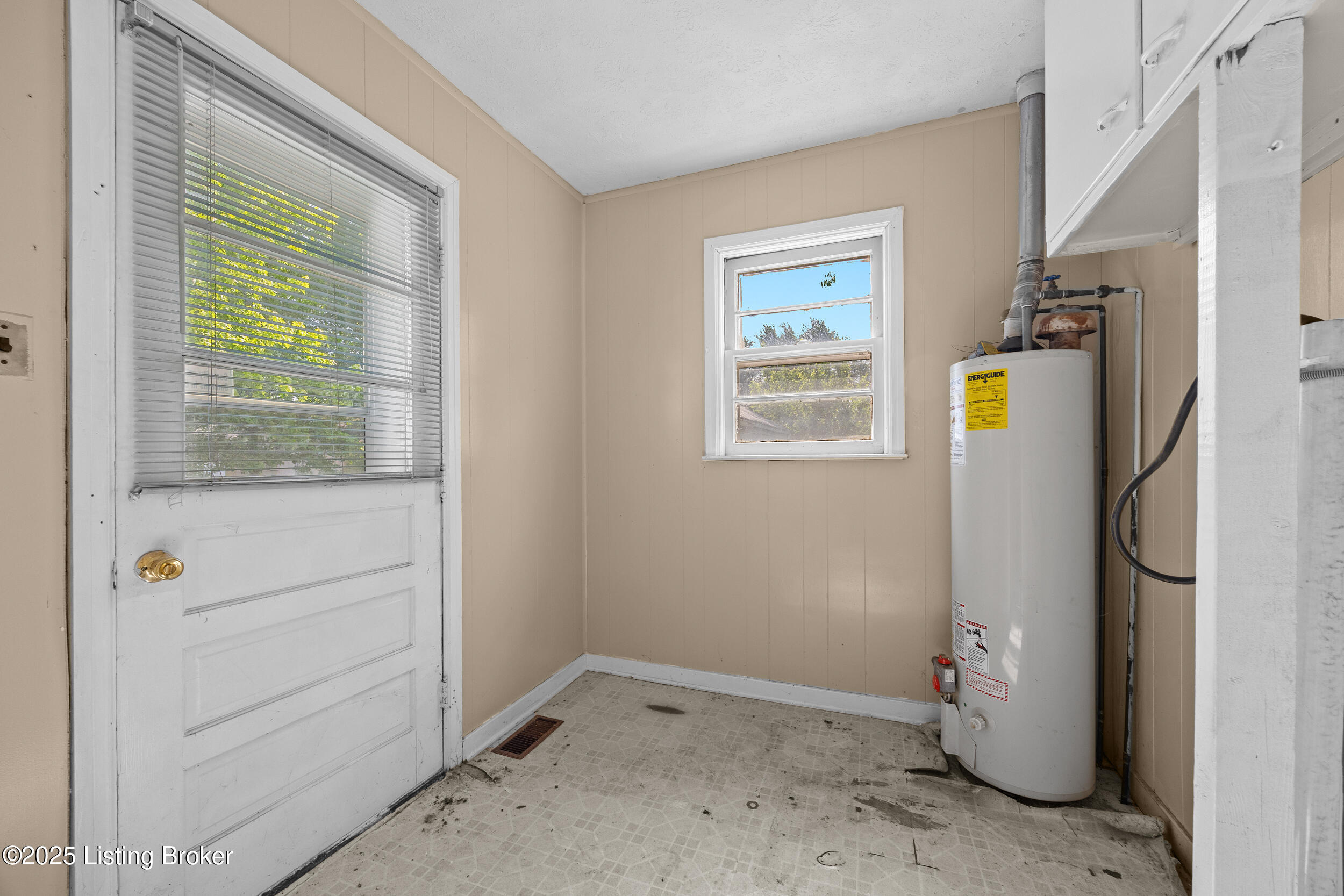 8613 Blue Lick Rd