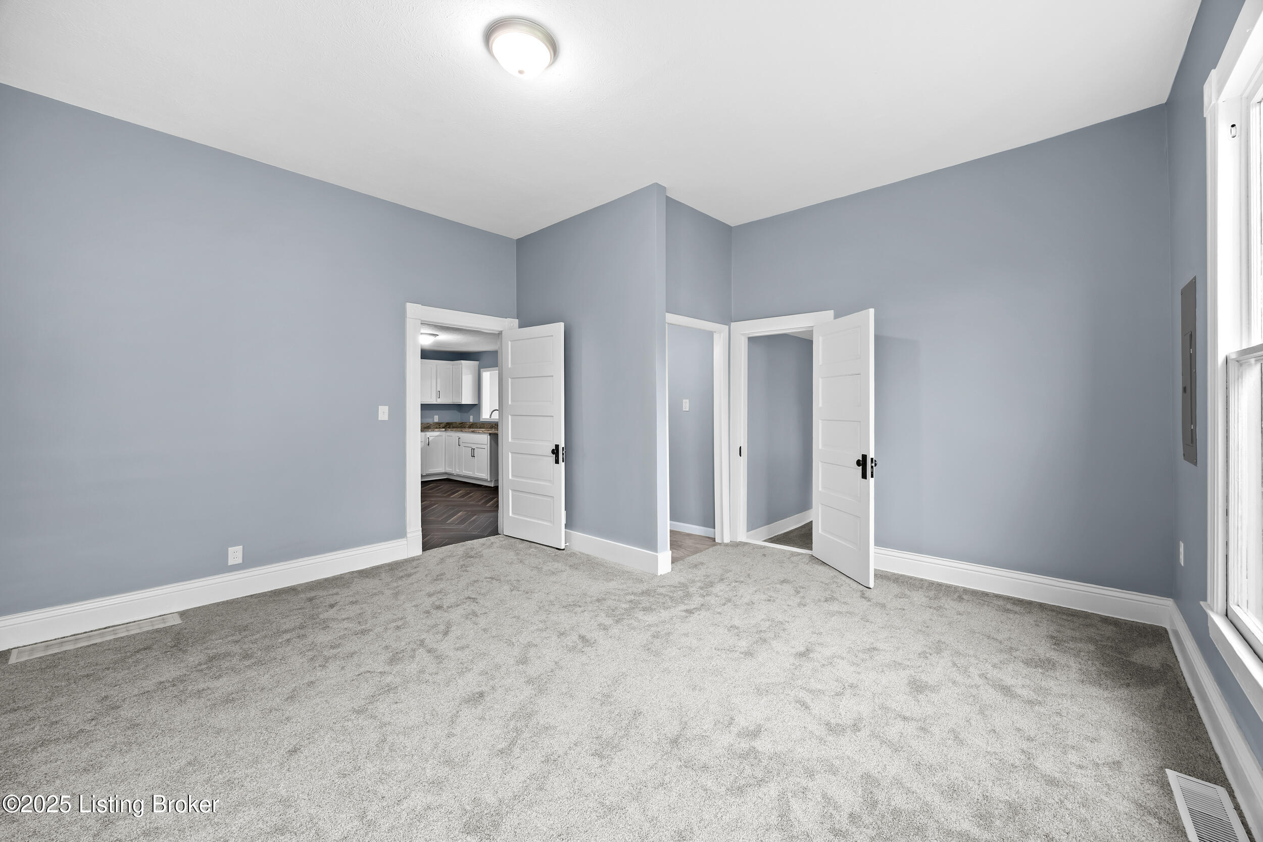 113 McKay Ave