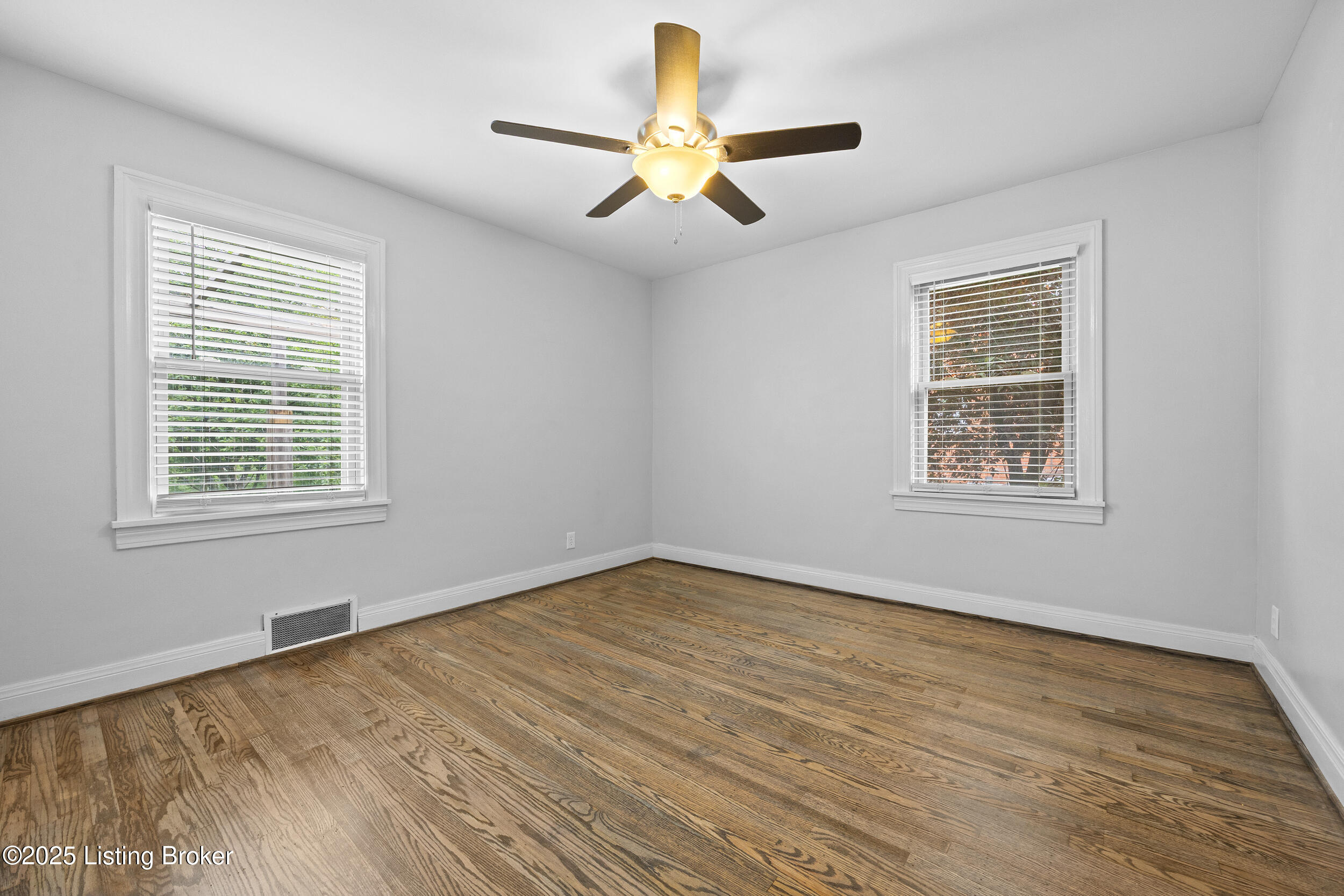 1109 Forrest View Dr