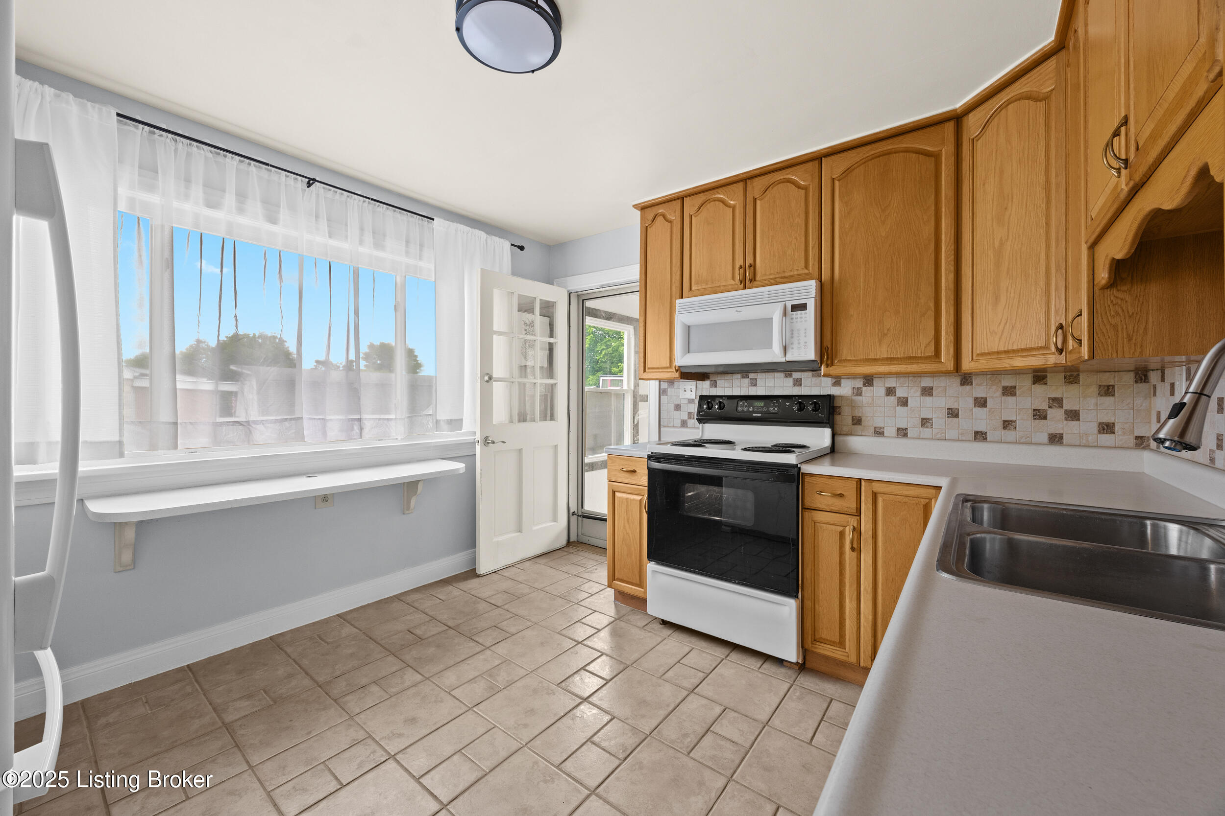 1109 Forrest View Dr