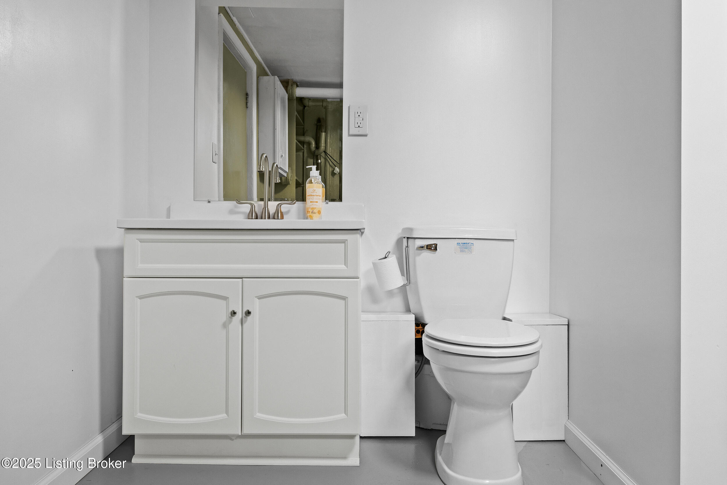 1109 Forrest View Dr