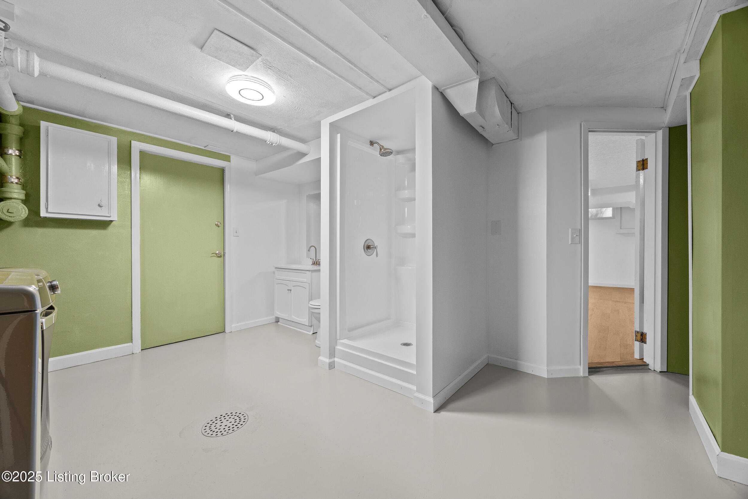 1109 Forrest View Dr