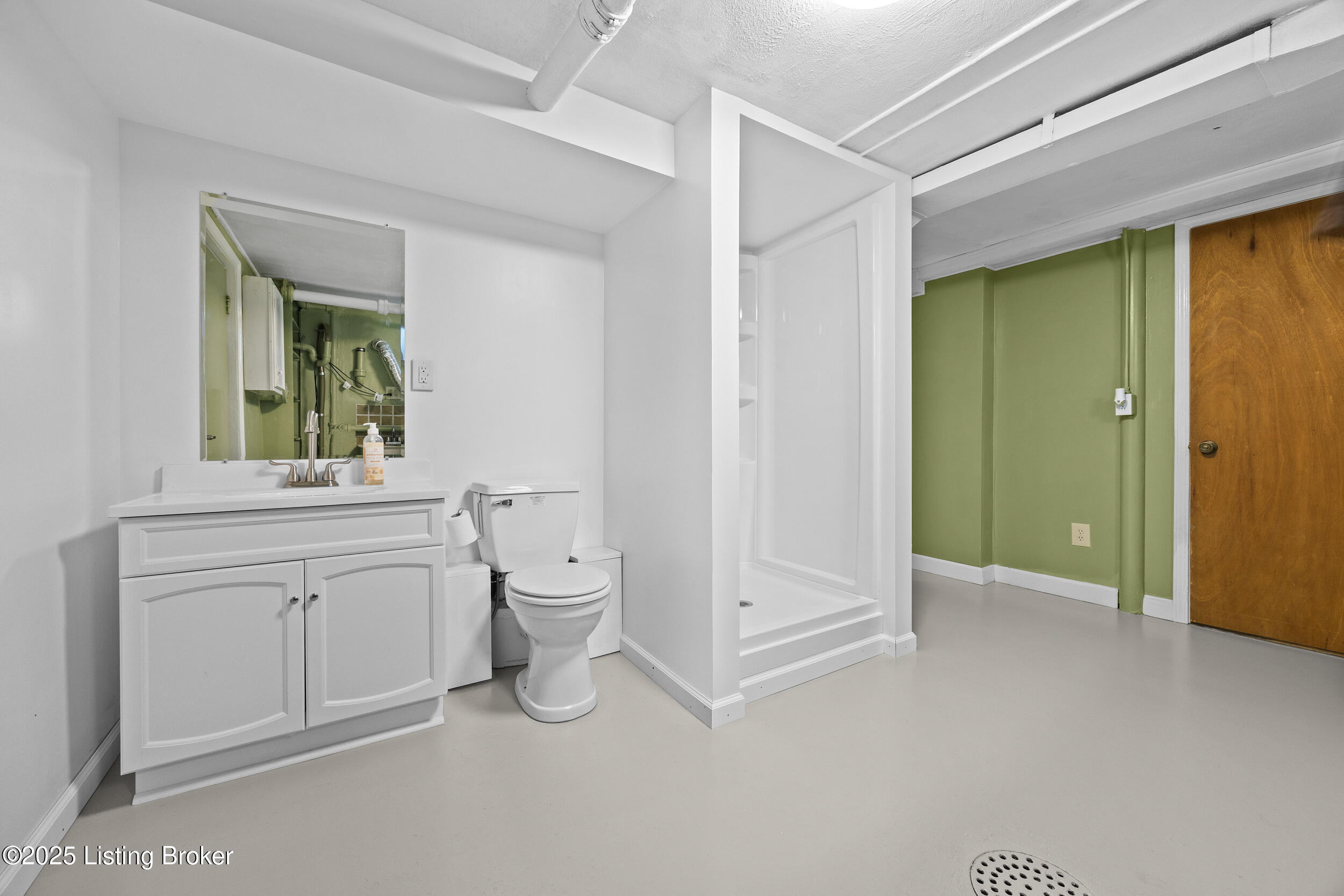 1109 Forrest View Dr