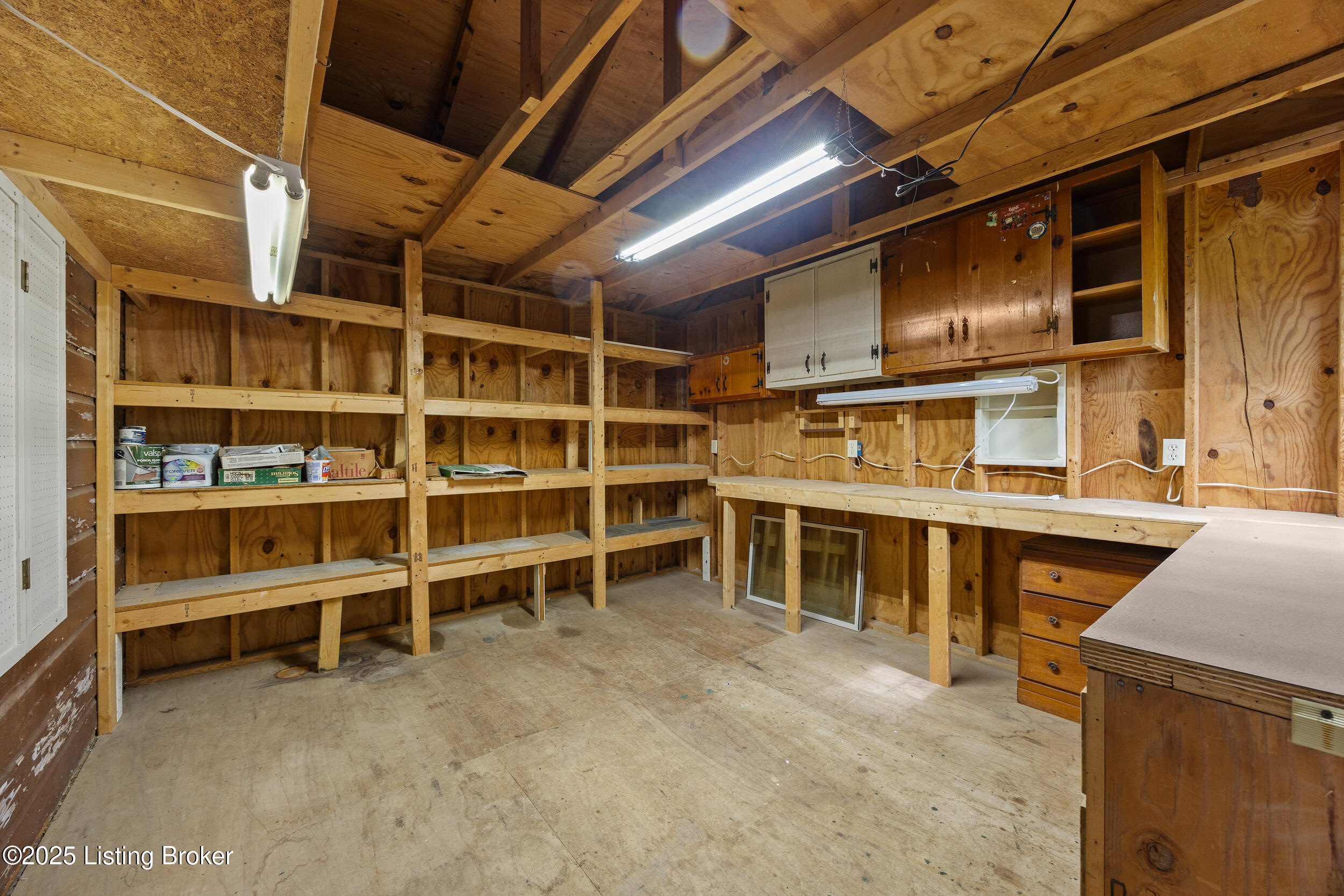 1109 Forrest View Dr