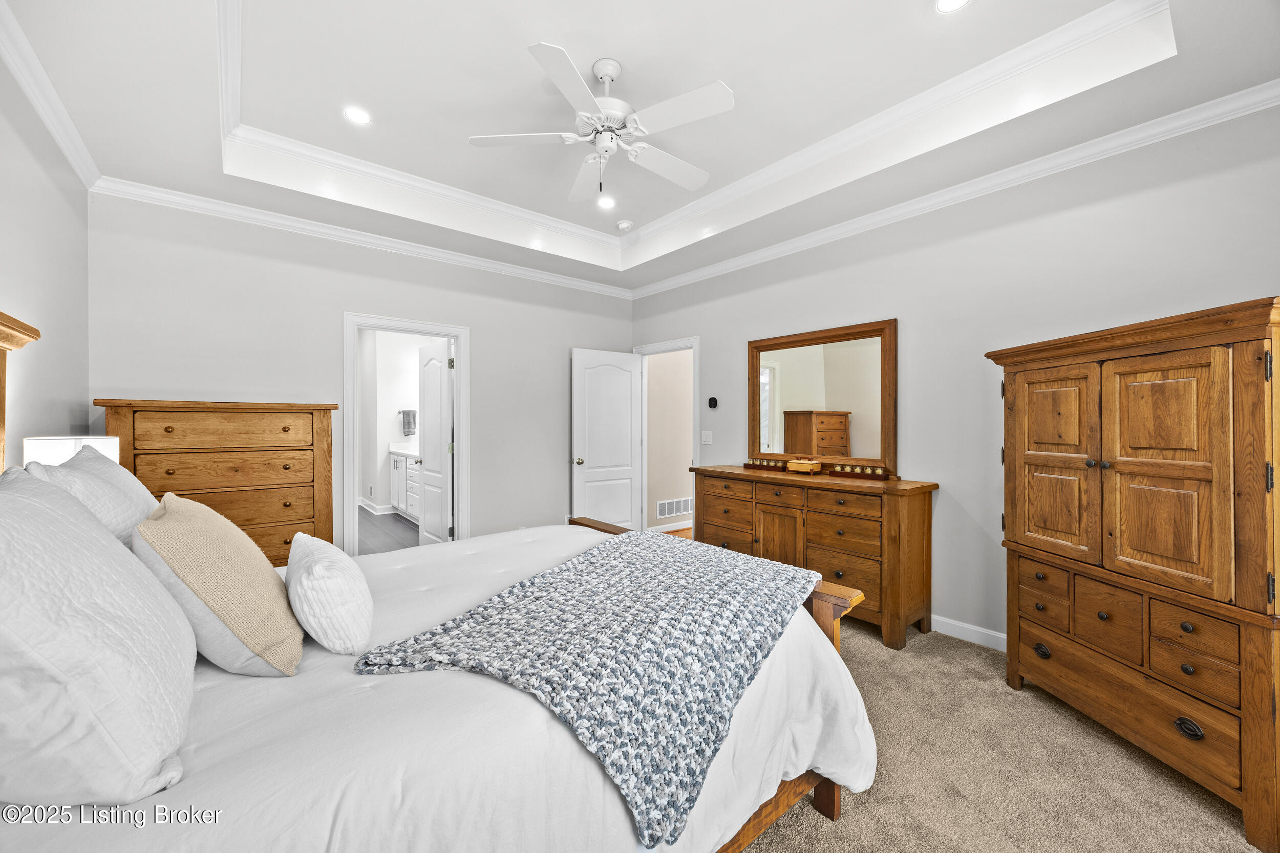 2208 Claymore Cir