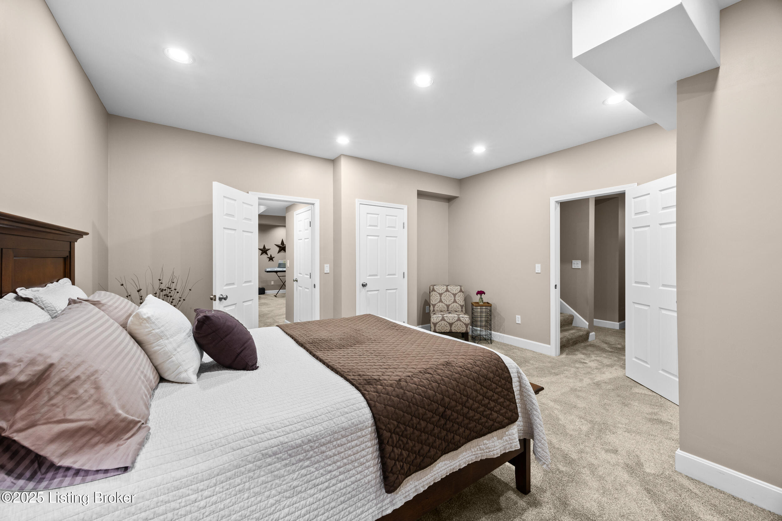2208 Claymore Cir