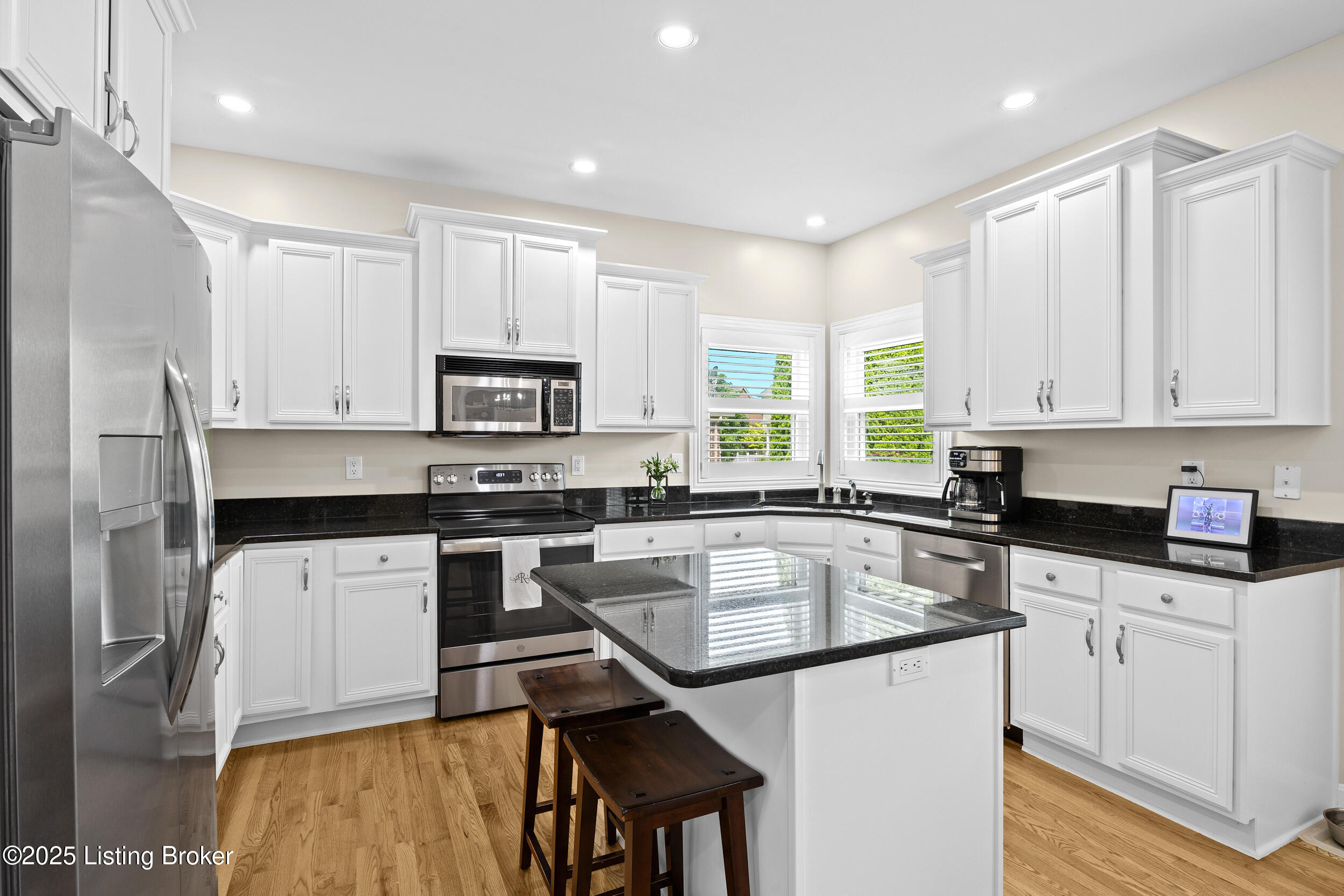 2208 Claymore Cir