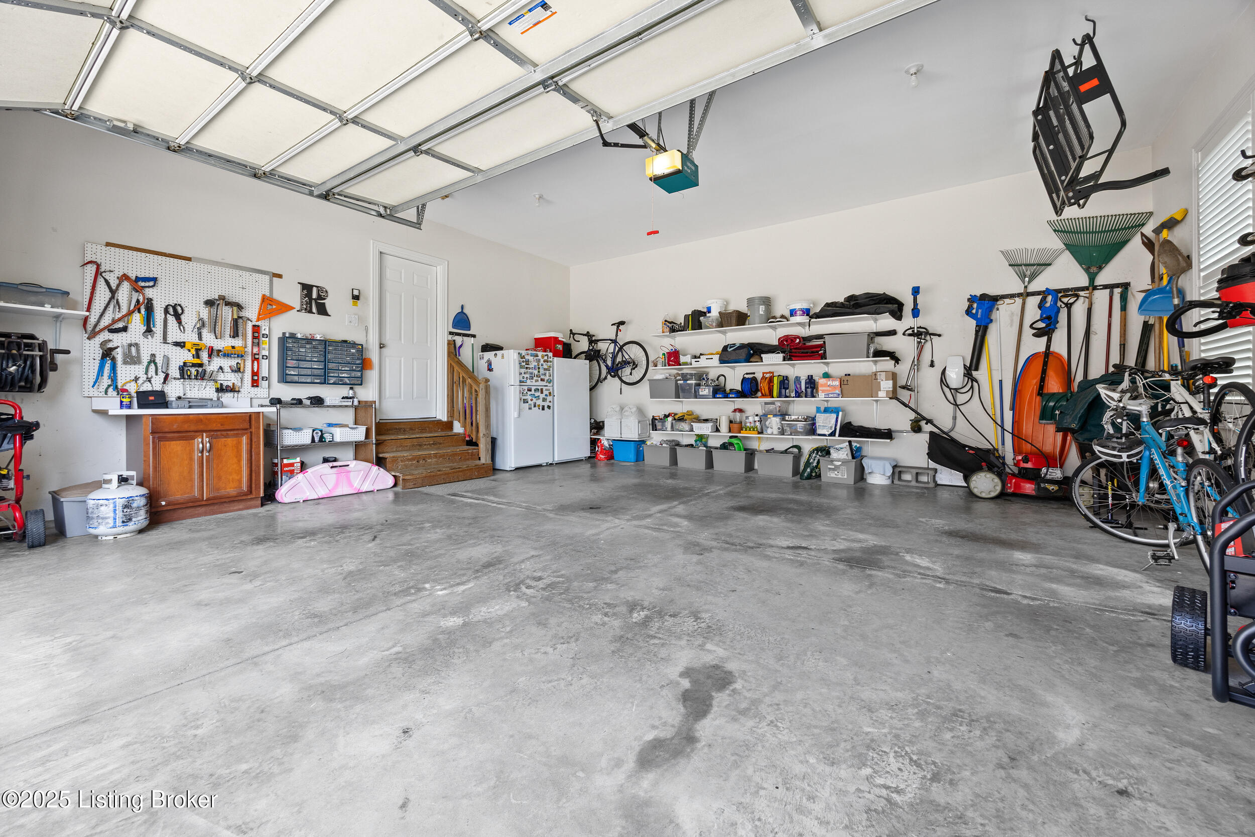 2208 Claymore Cir