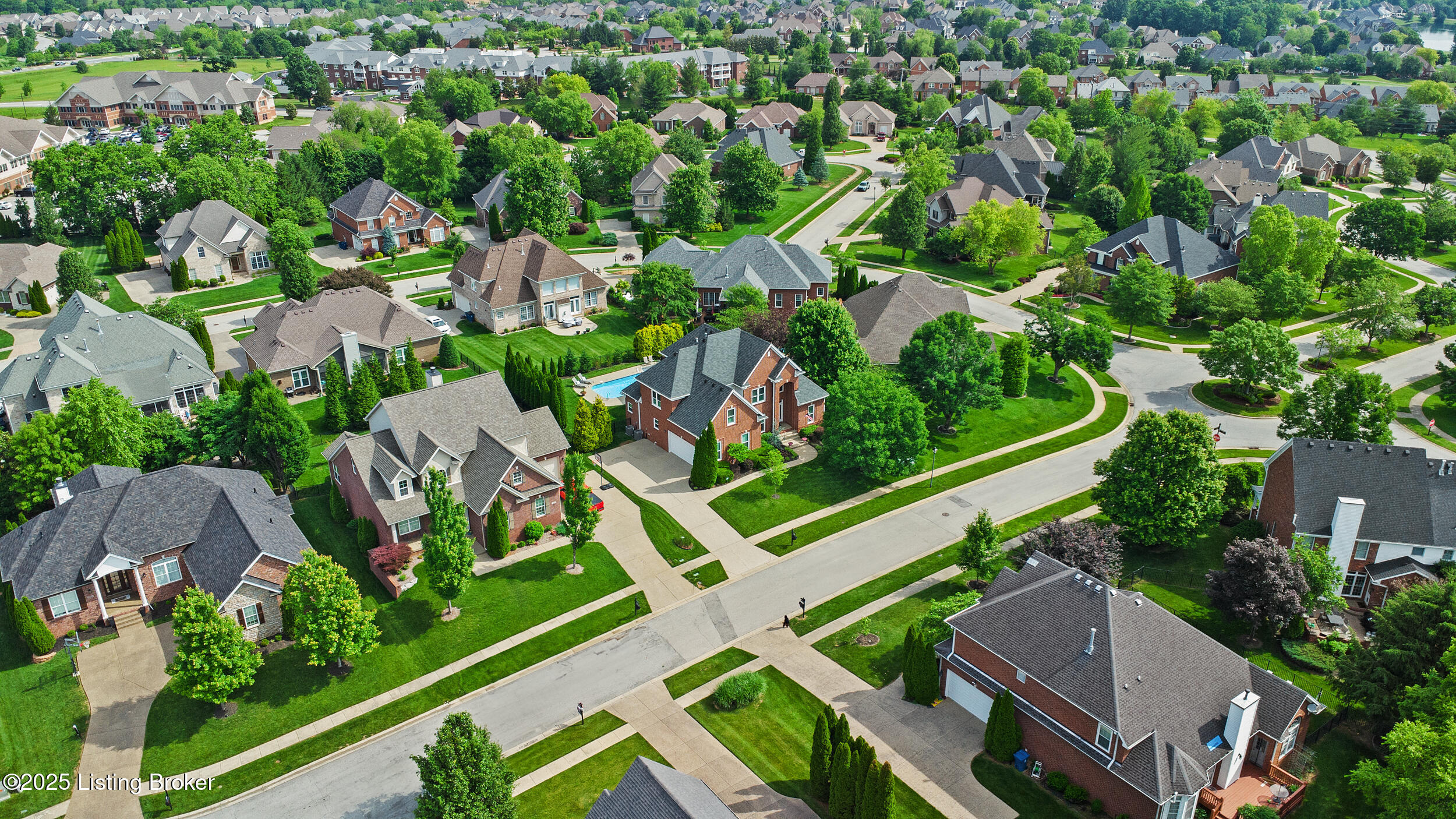 2208 Claymore Cir