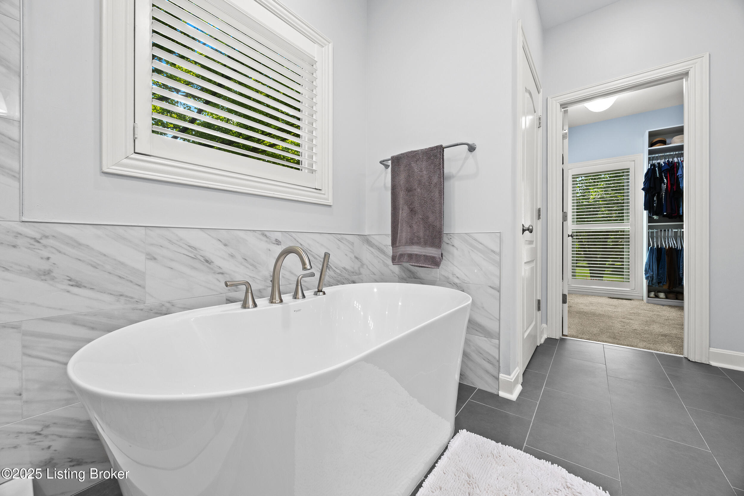 2208 Claymore Cir