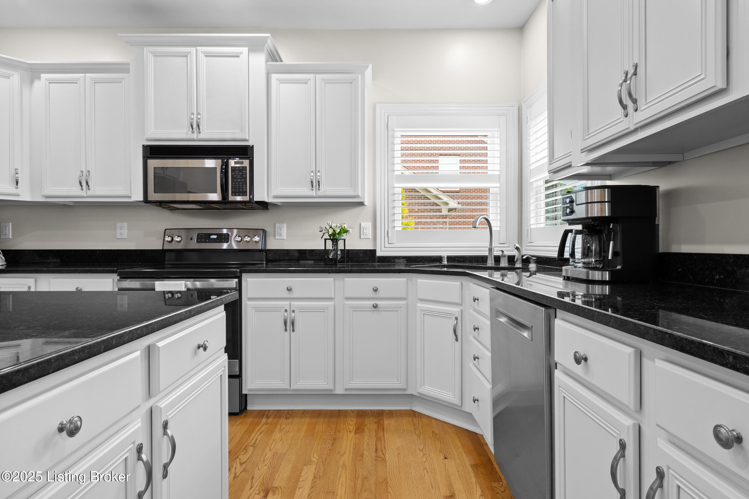 2208 Claymore Cir