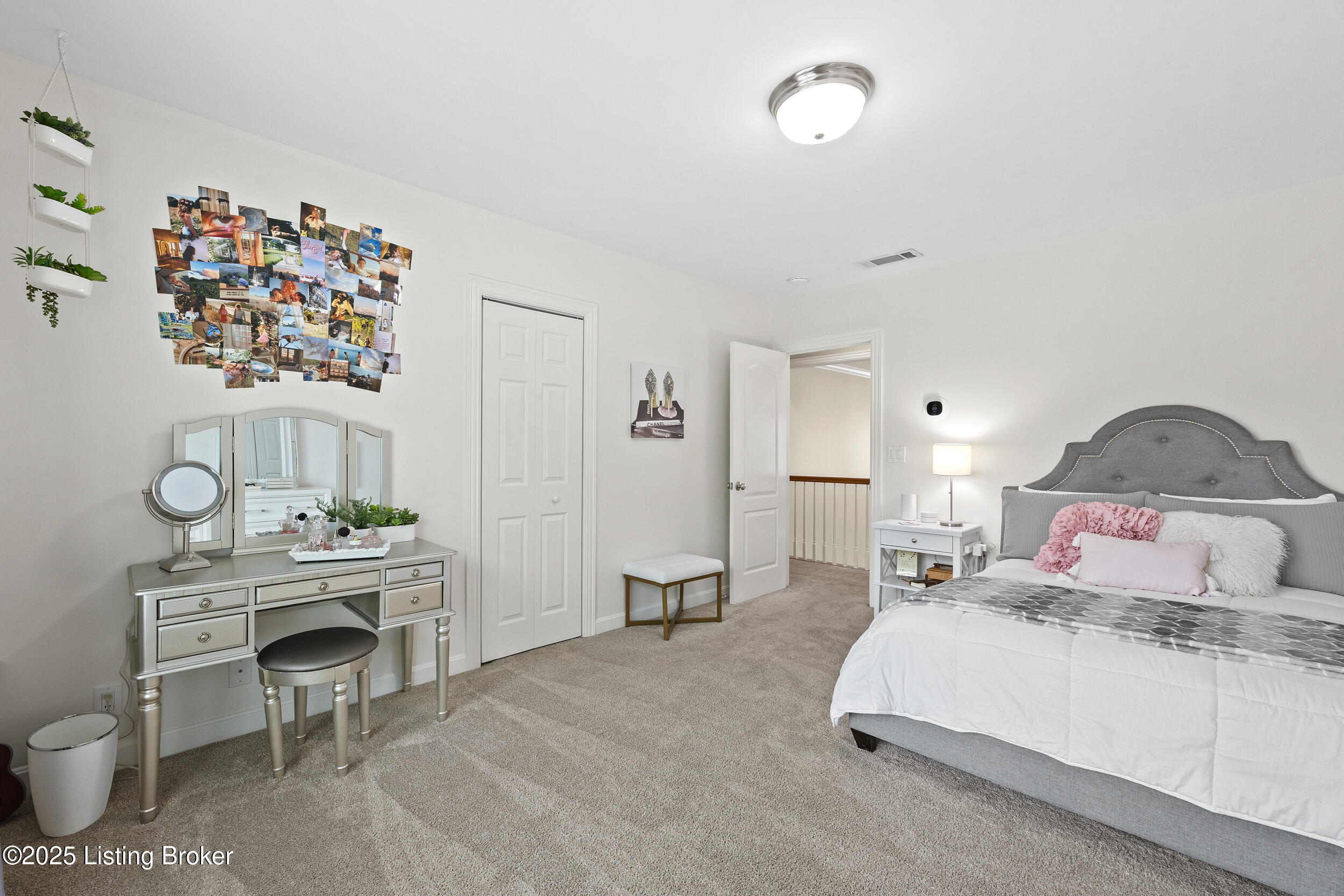 2208 Claymore Cir