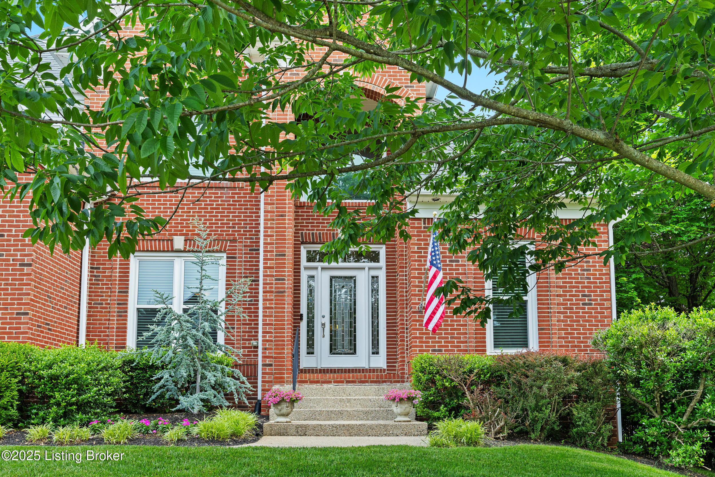 2208 Claymore Cir