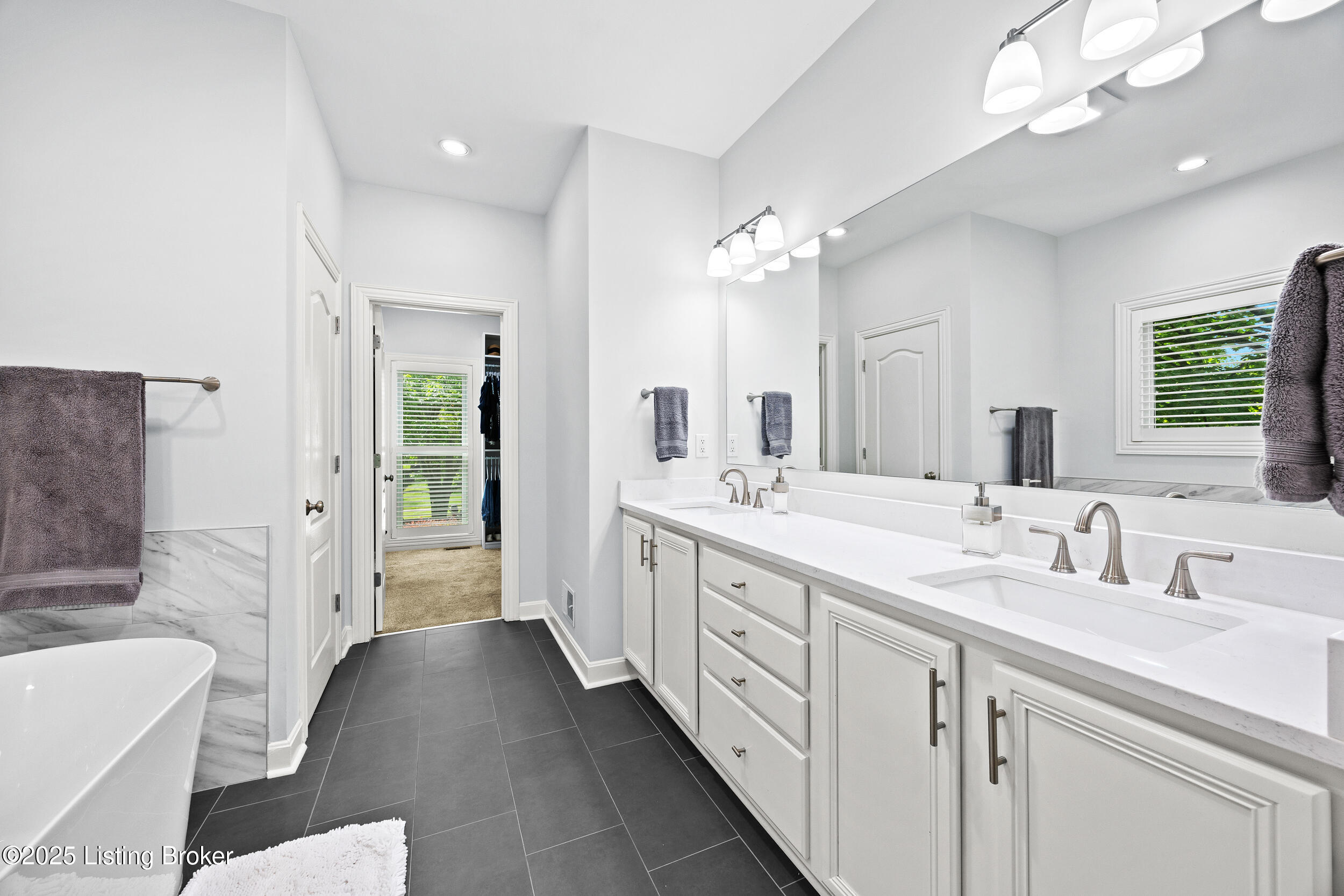 2208 Claymore Cir