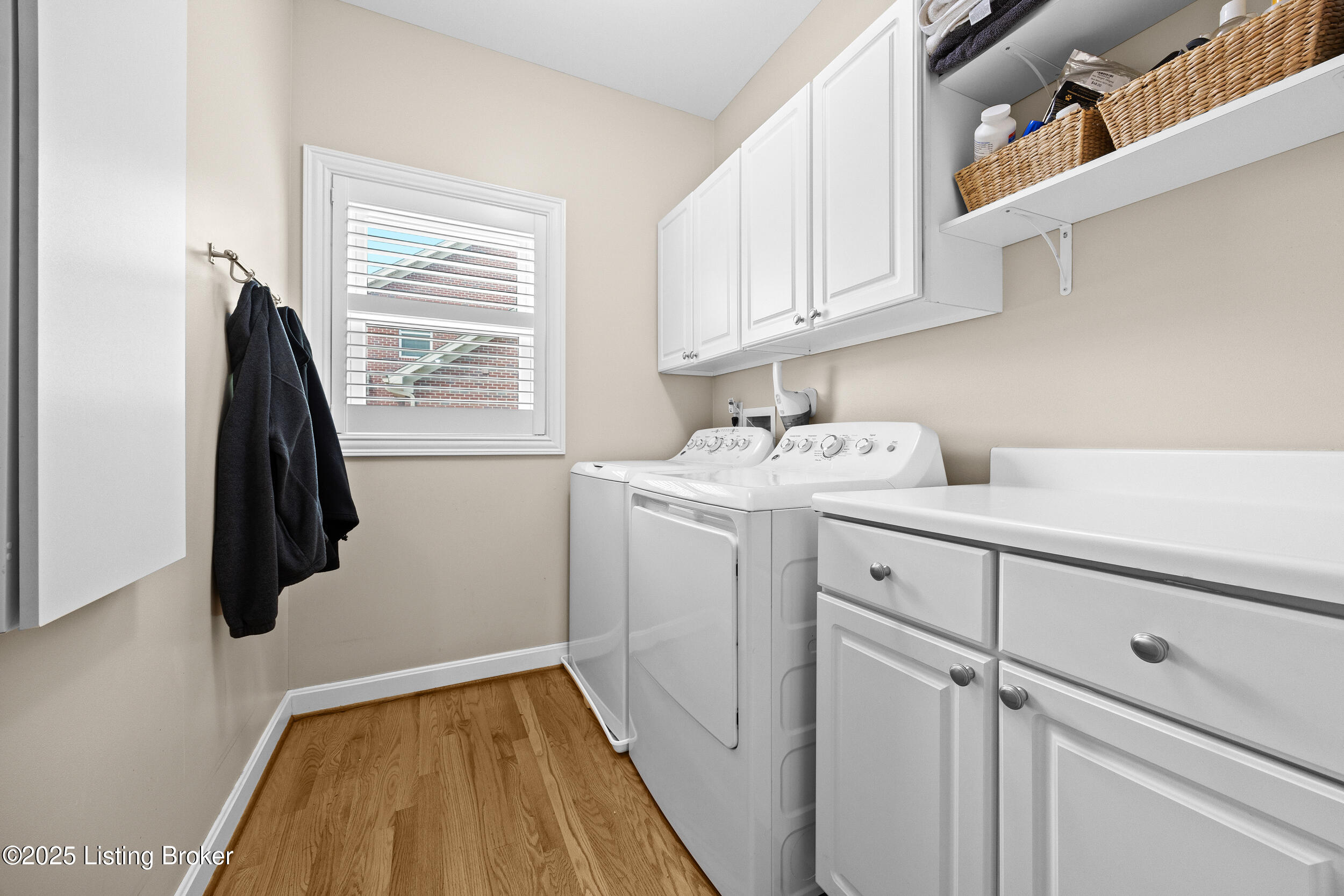 2208 Claymore Cir