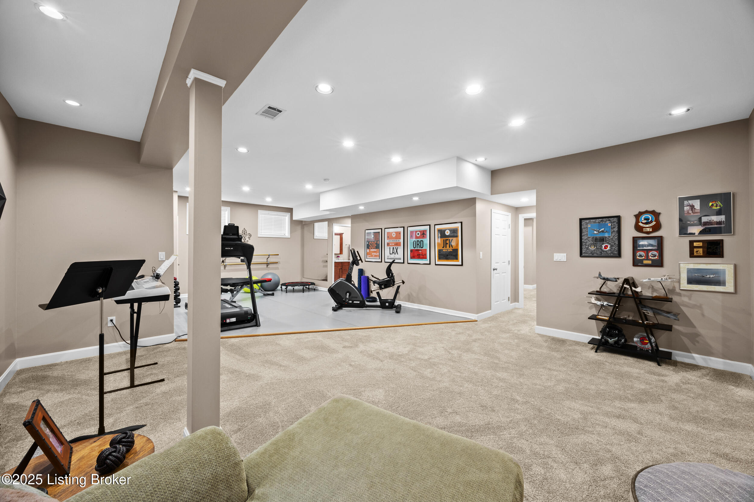 2208 Claymore Cir