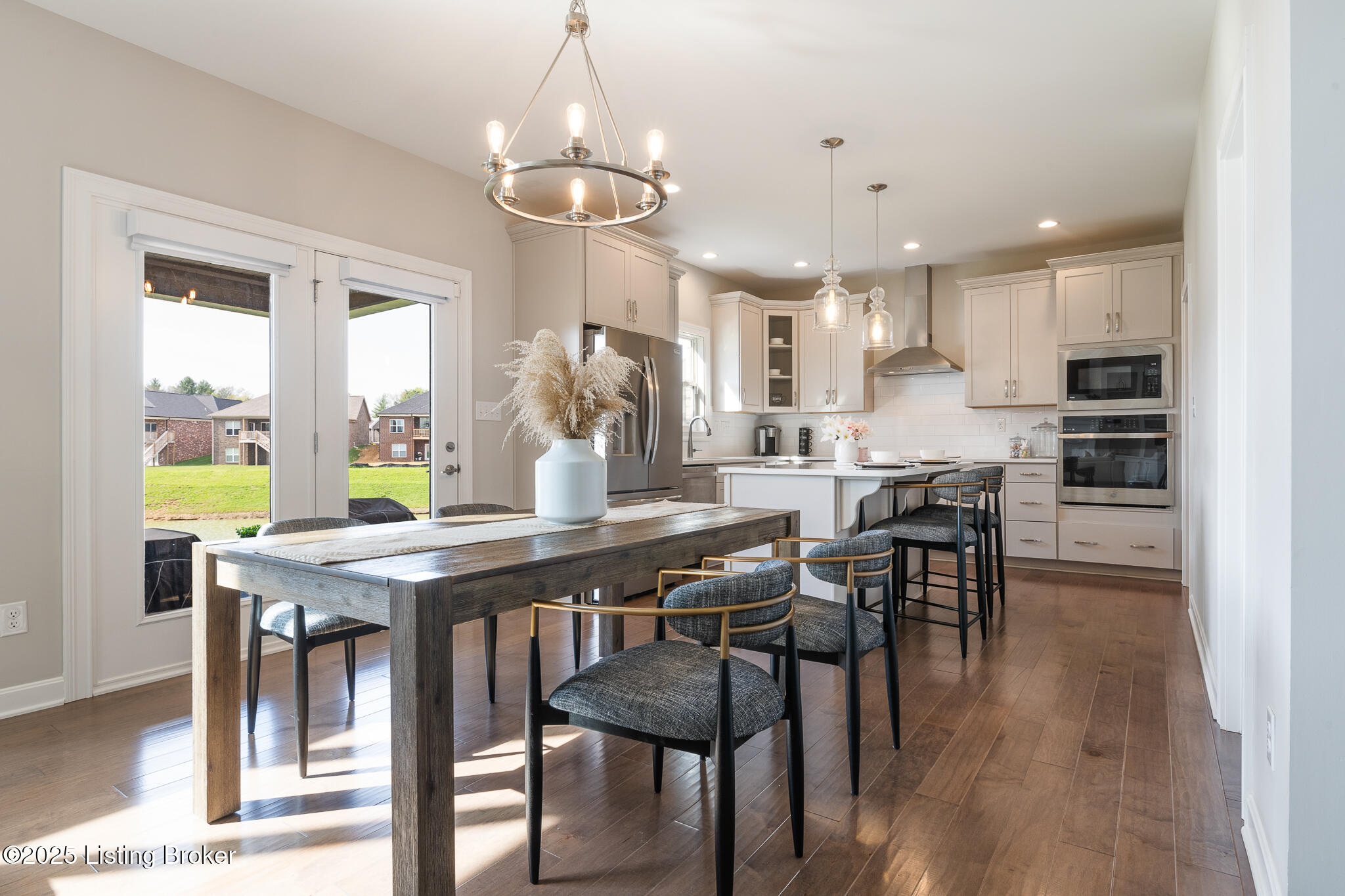 2004 Scenic Lakes Dr