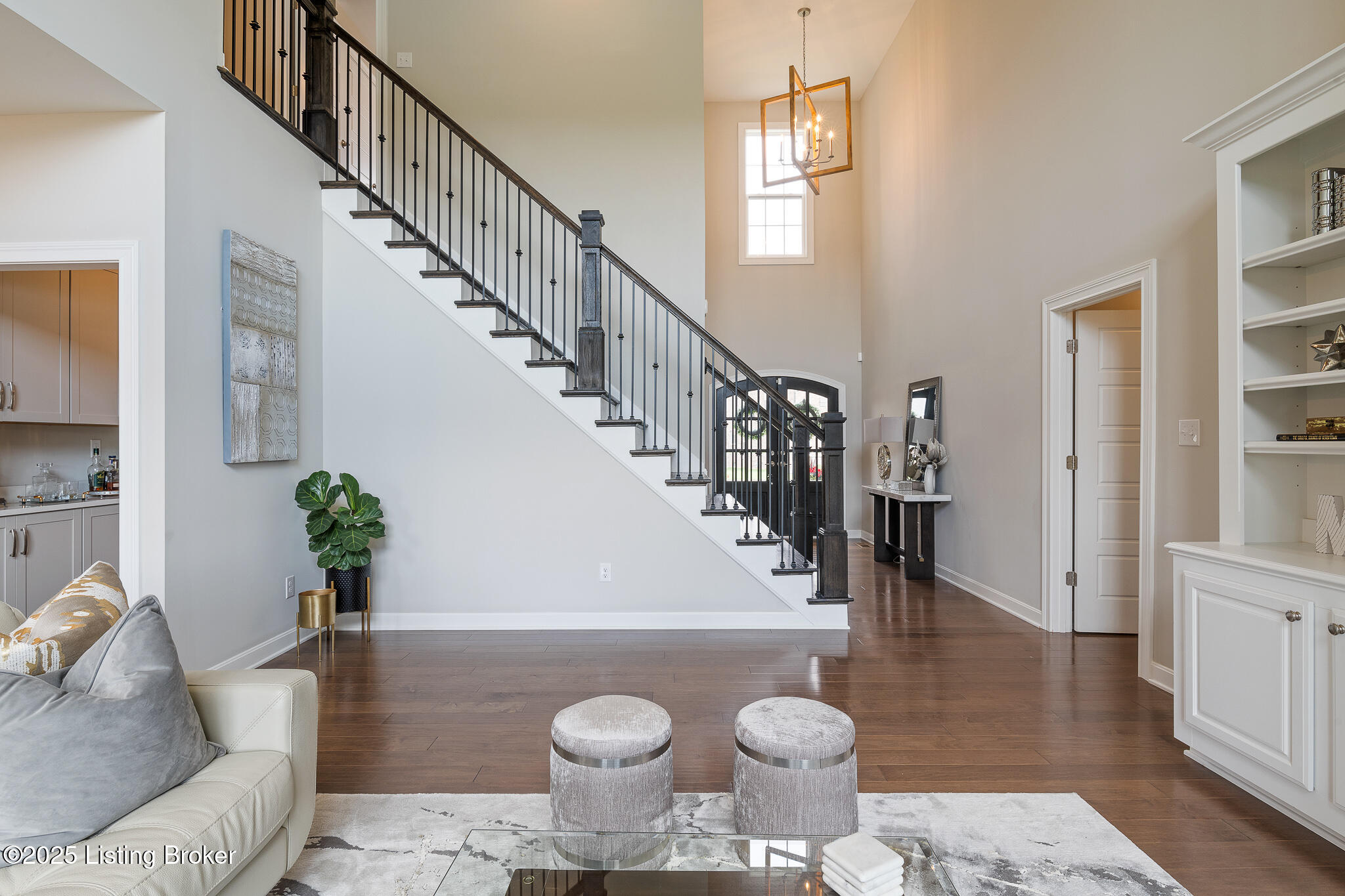 2004 Scenic Lakes Dr