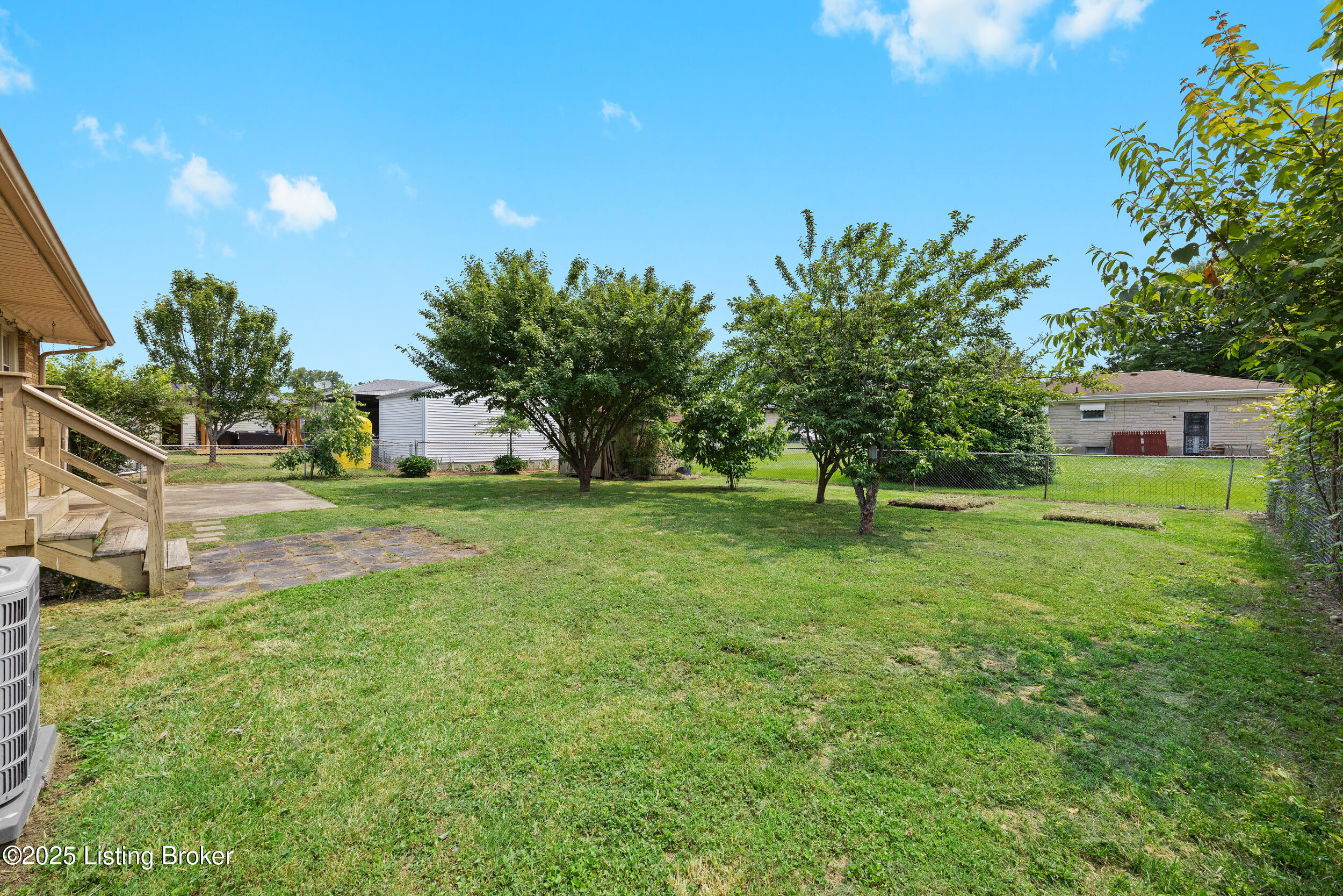 4205 Estate Dr