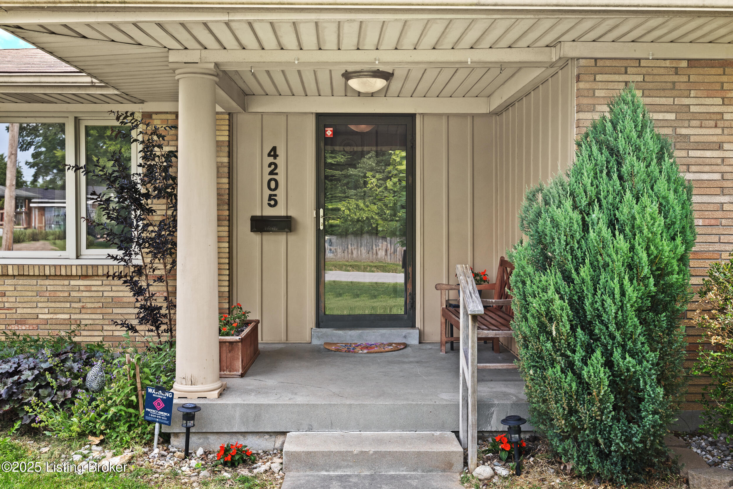 4205 Estate Dr