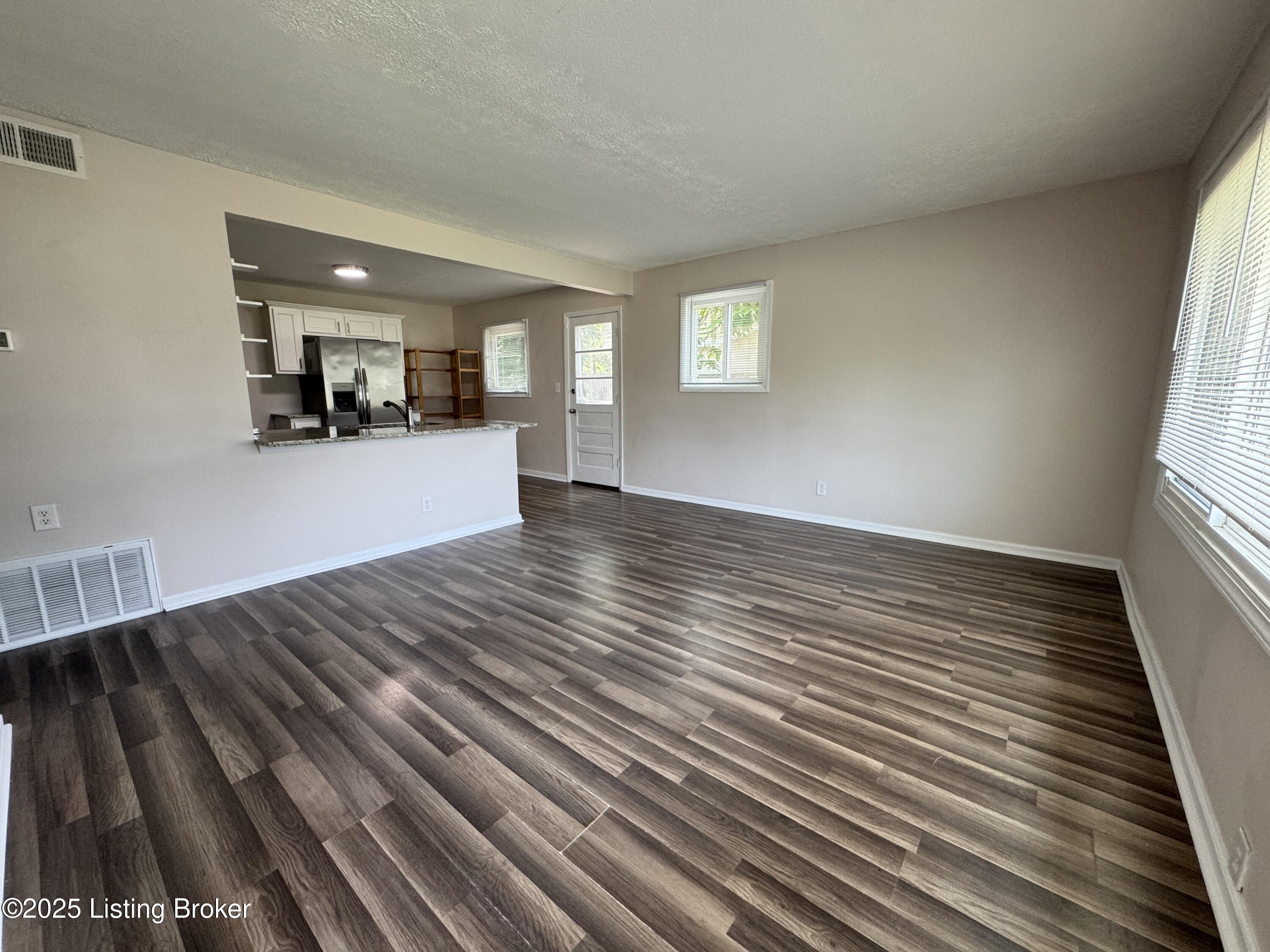 13332 Forge Cir