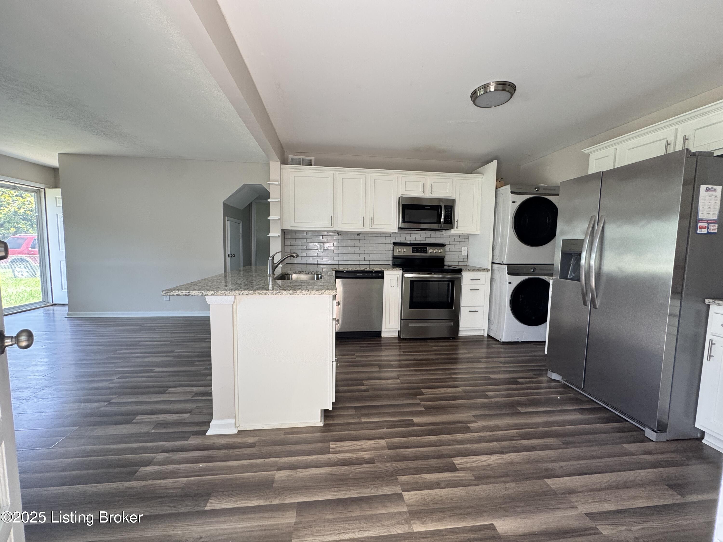 13332 Forge Cir