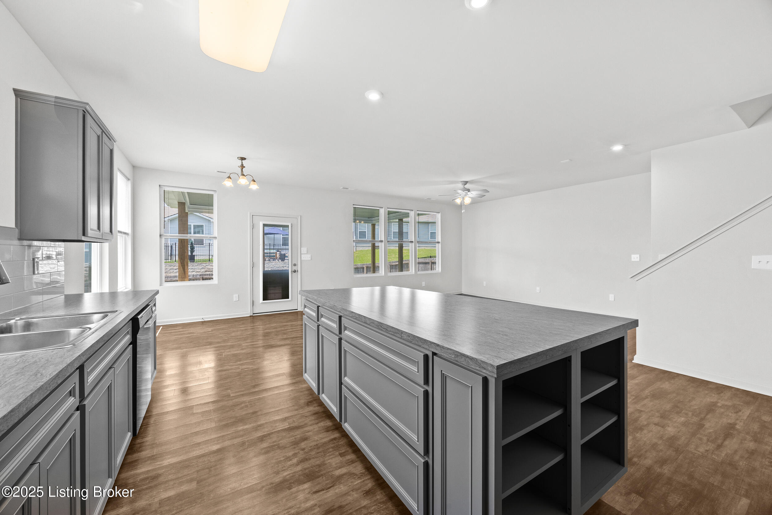 3703 Creekstone Bluff Blvd