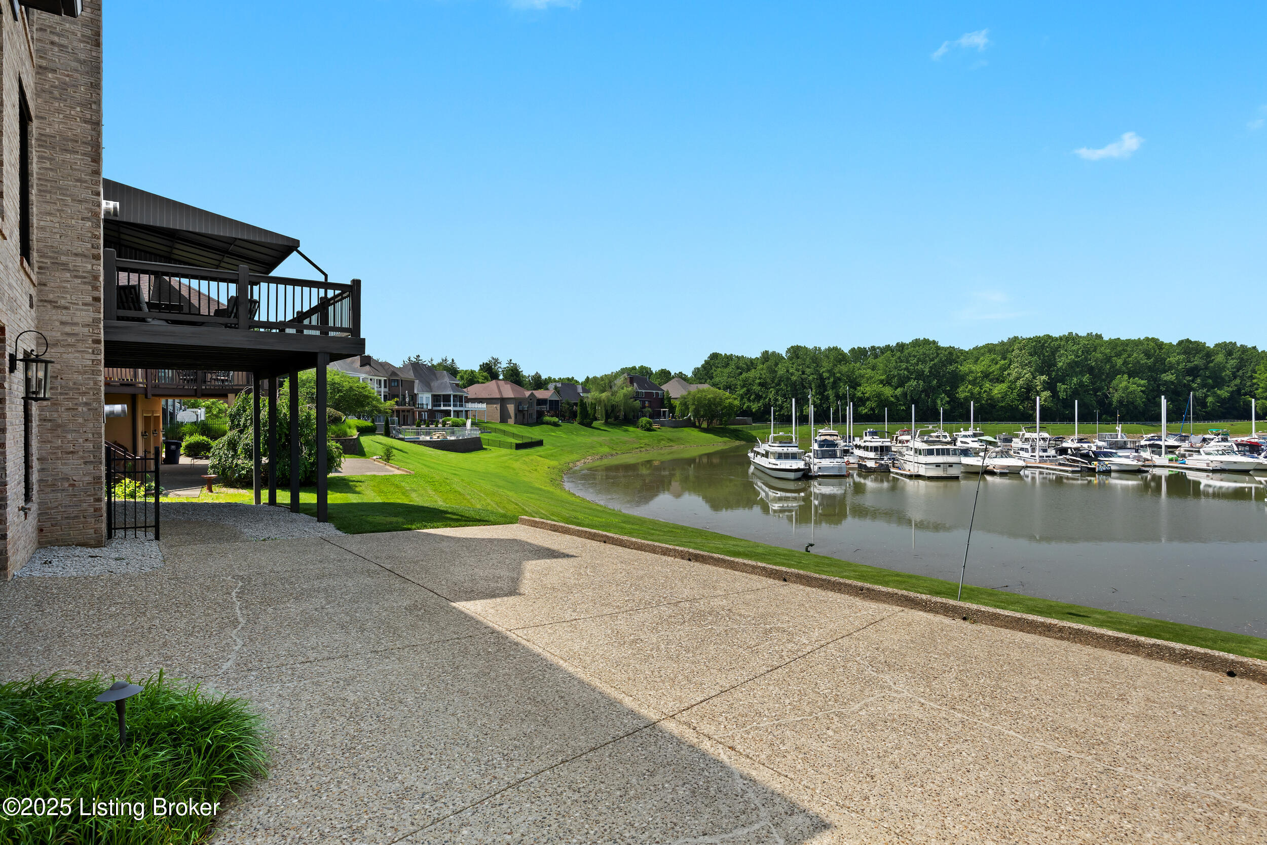 5404 River Creek Ct