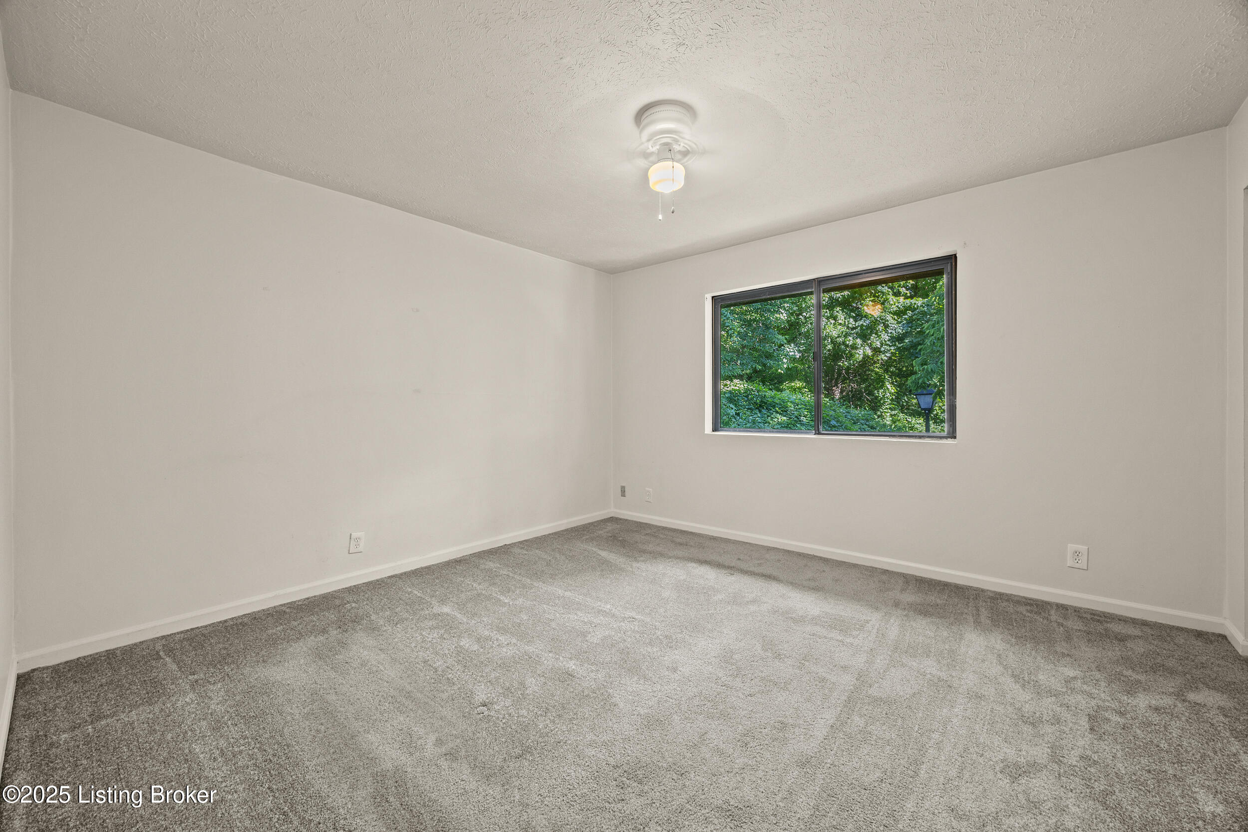 7050 Wildwood Cir, 103