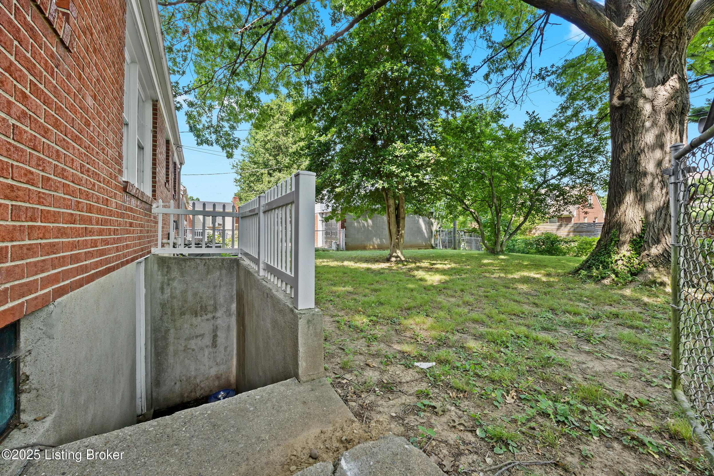 3409 Bryan Way
