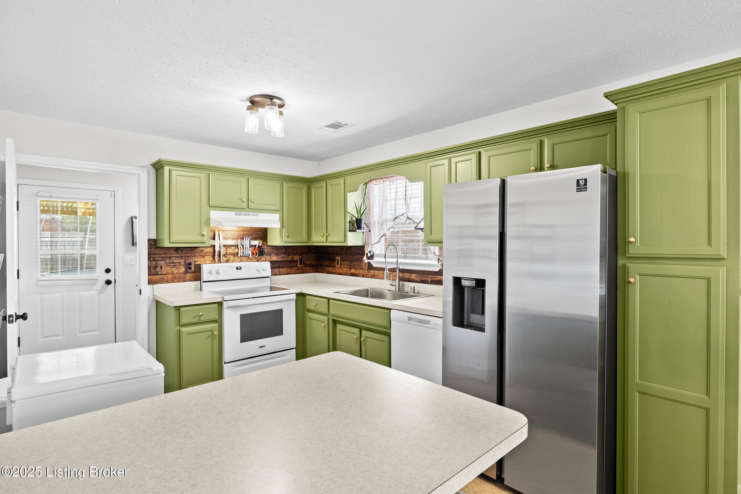 104 Ballard Springs Ct
