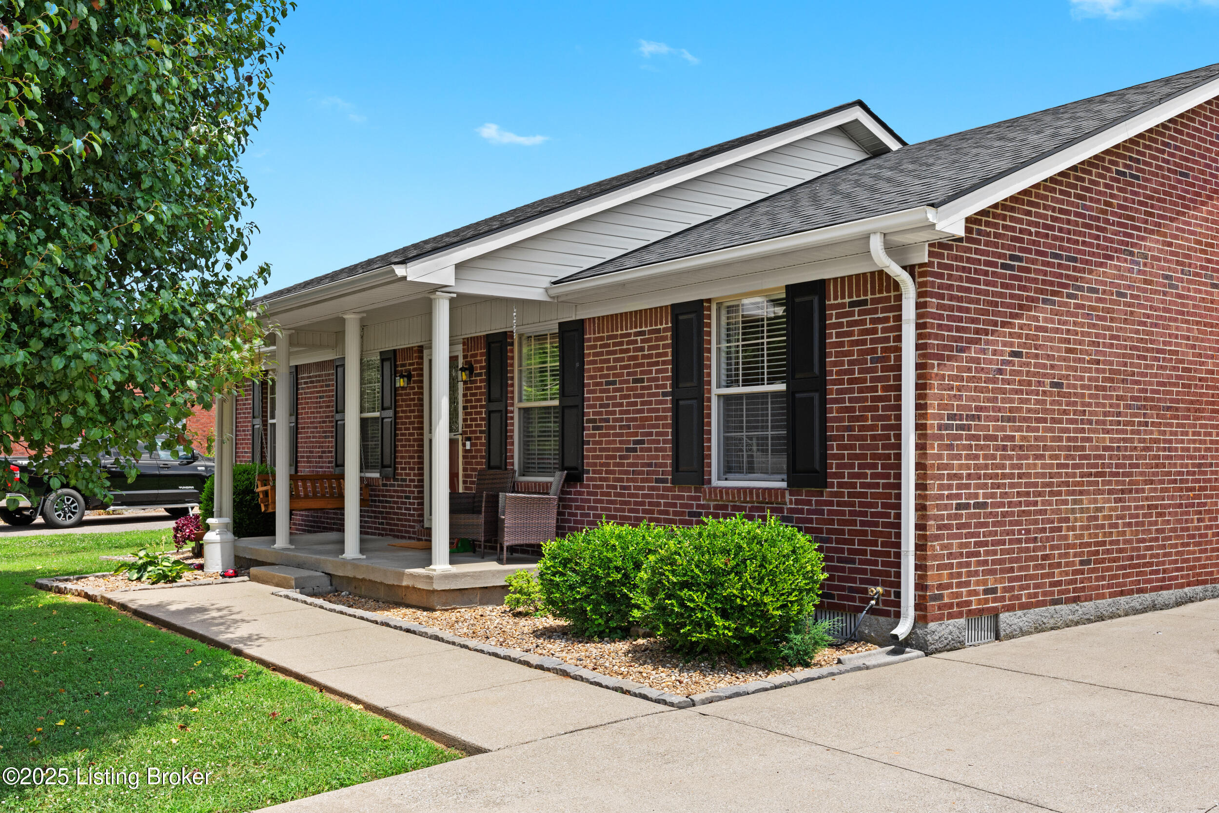 104 Ballard Springs Ct