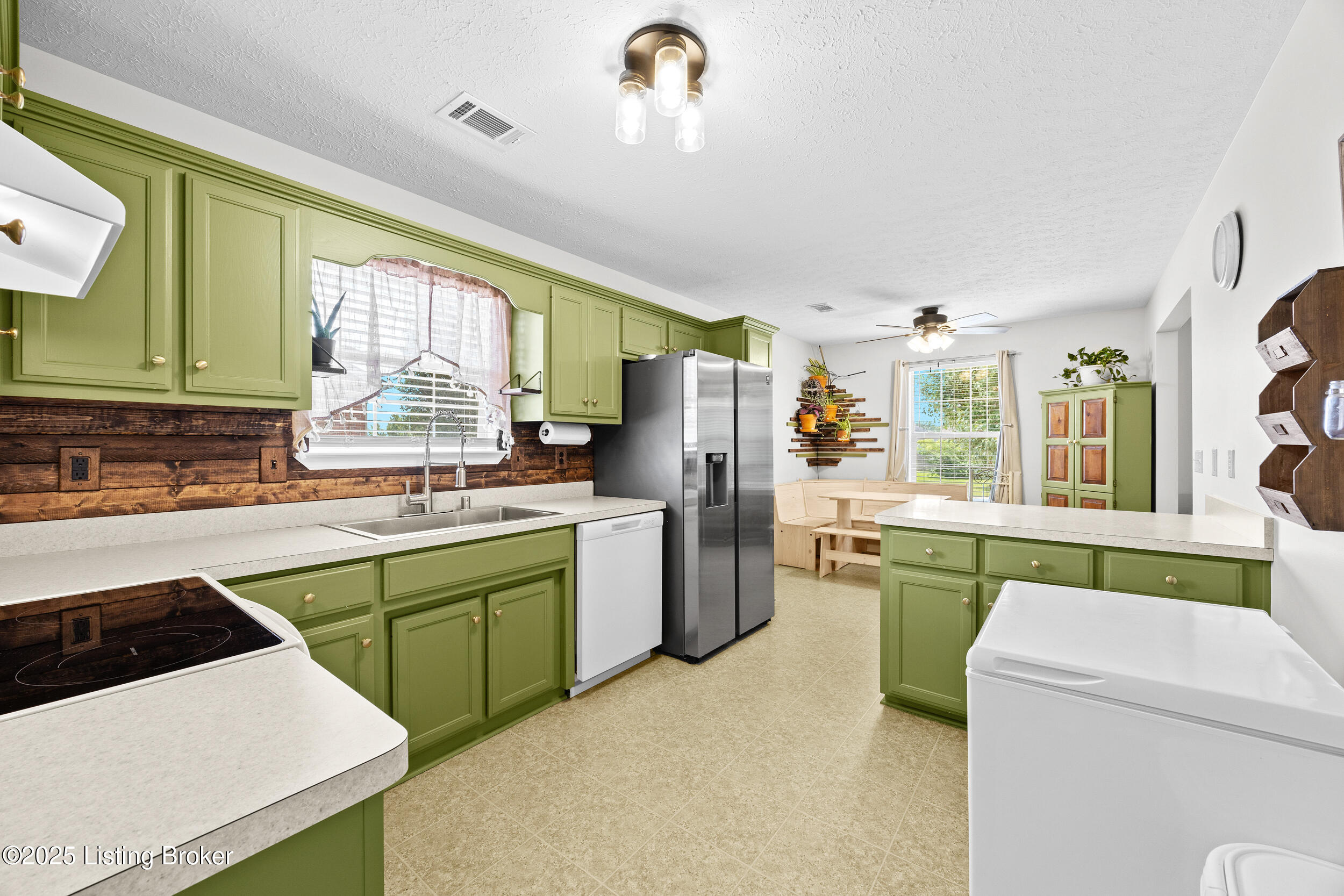 104 Ballard Springs Ct