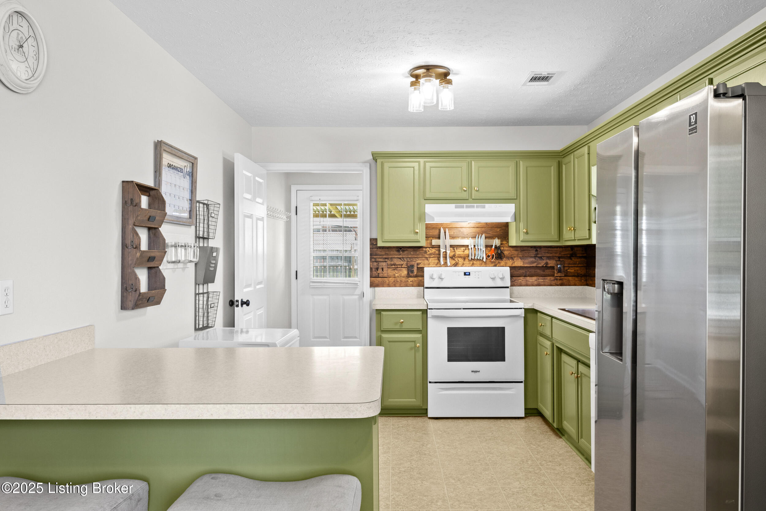 104 Ballard Springs Ct