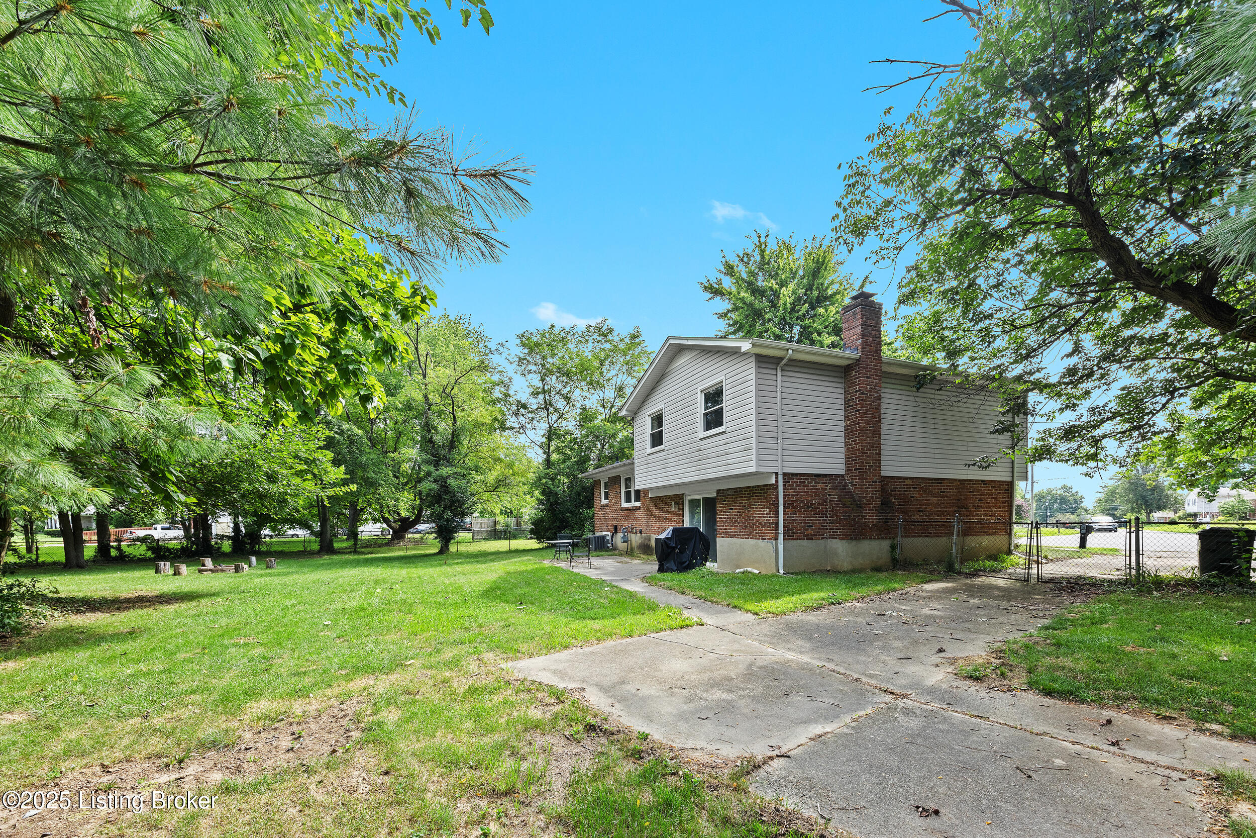 10101 Westwego Pl