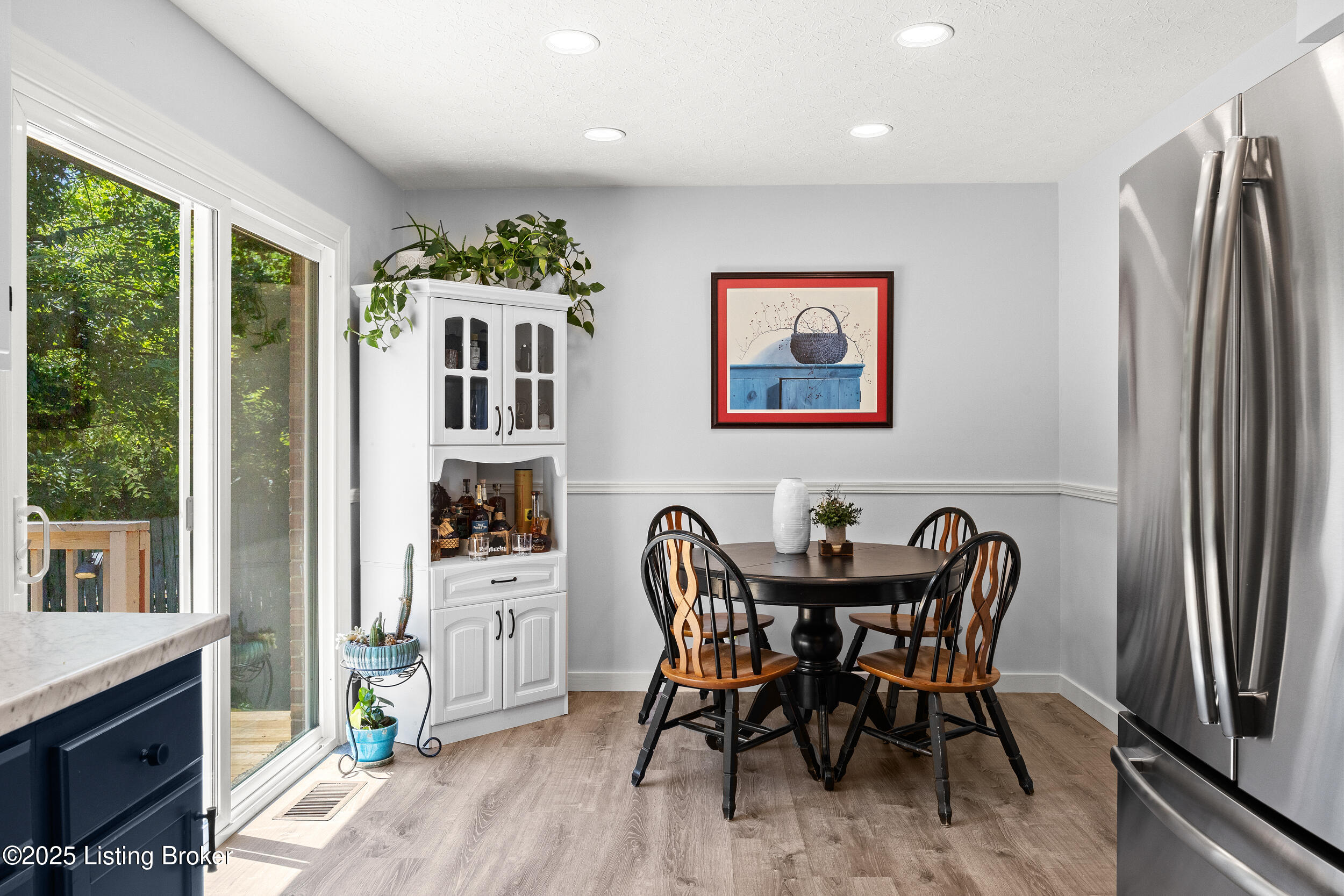 6904 Jessica Ct