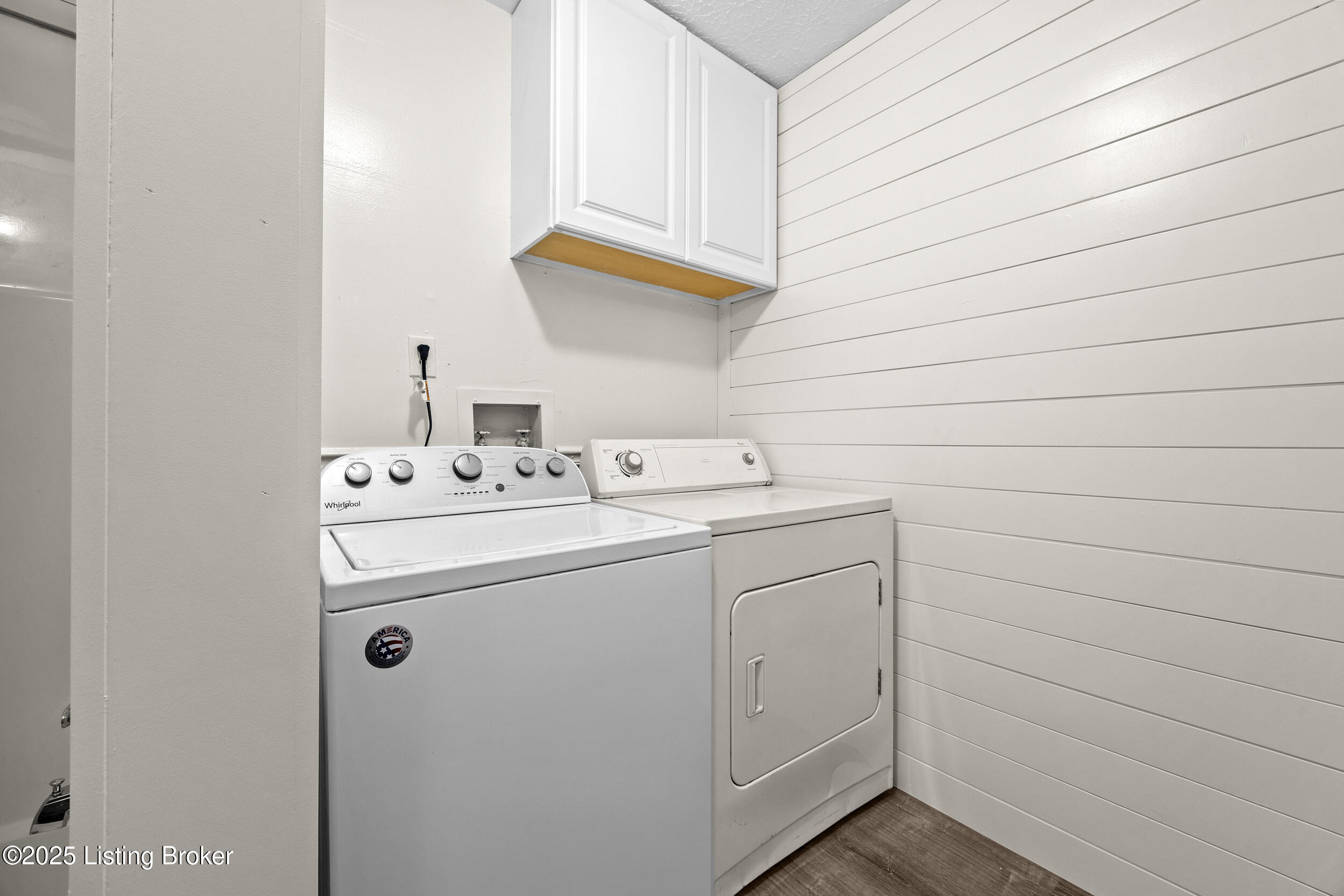 6904 Jessica Ct