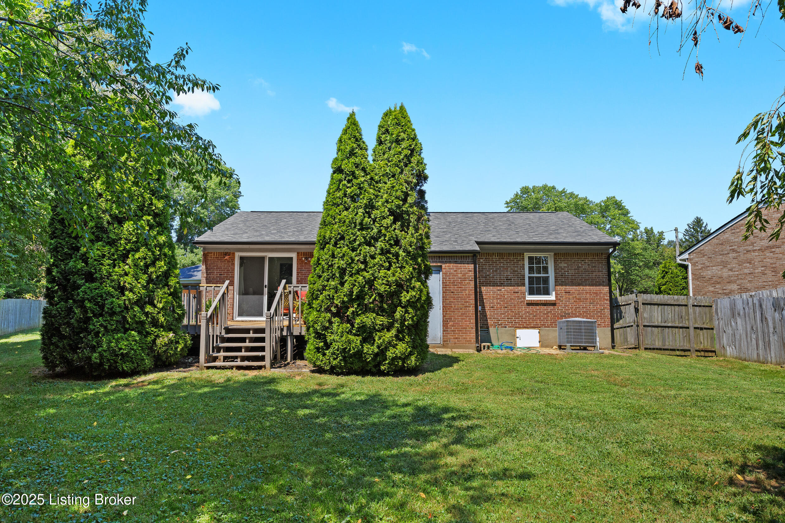 6904 Jessica Ct