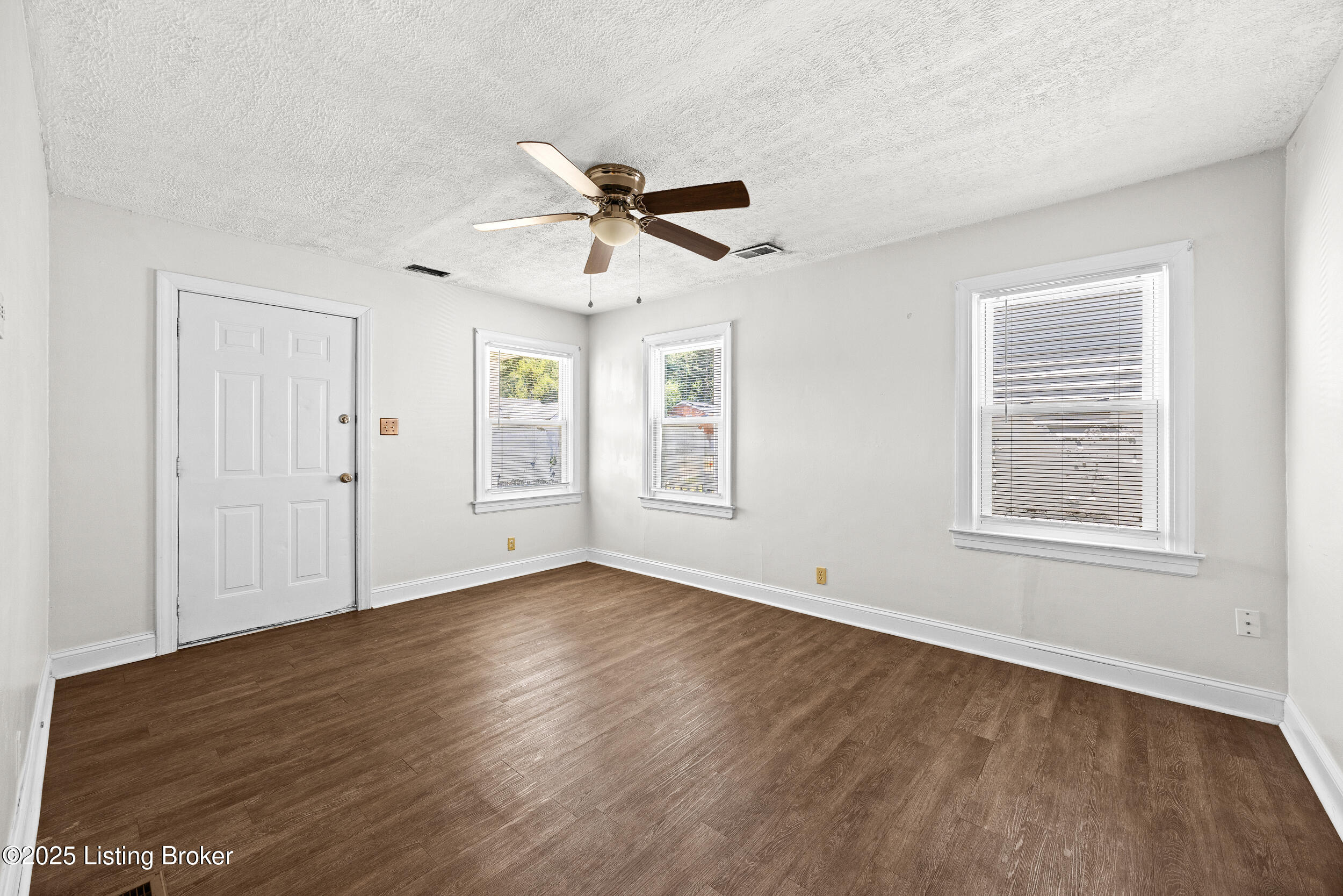 1603 Haskin Ave